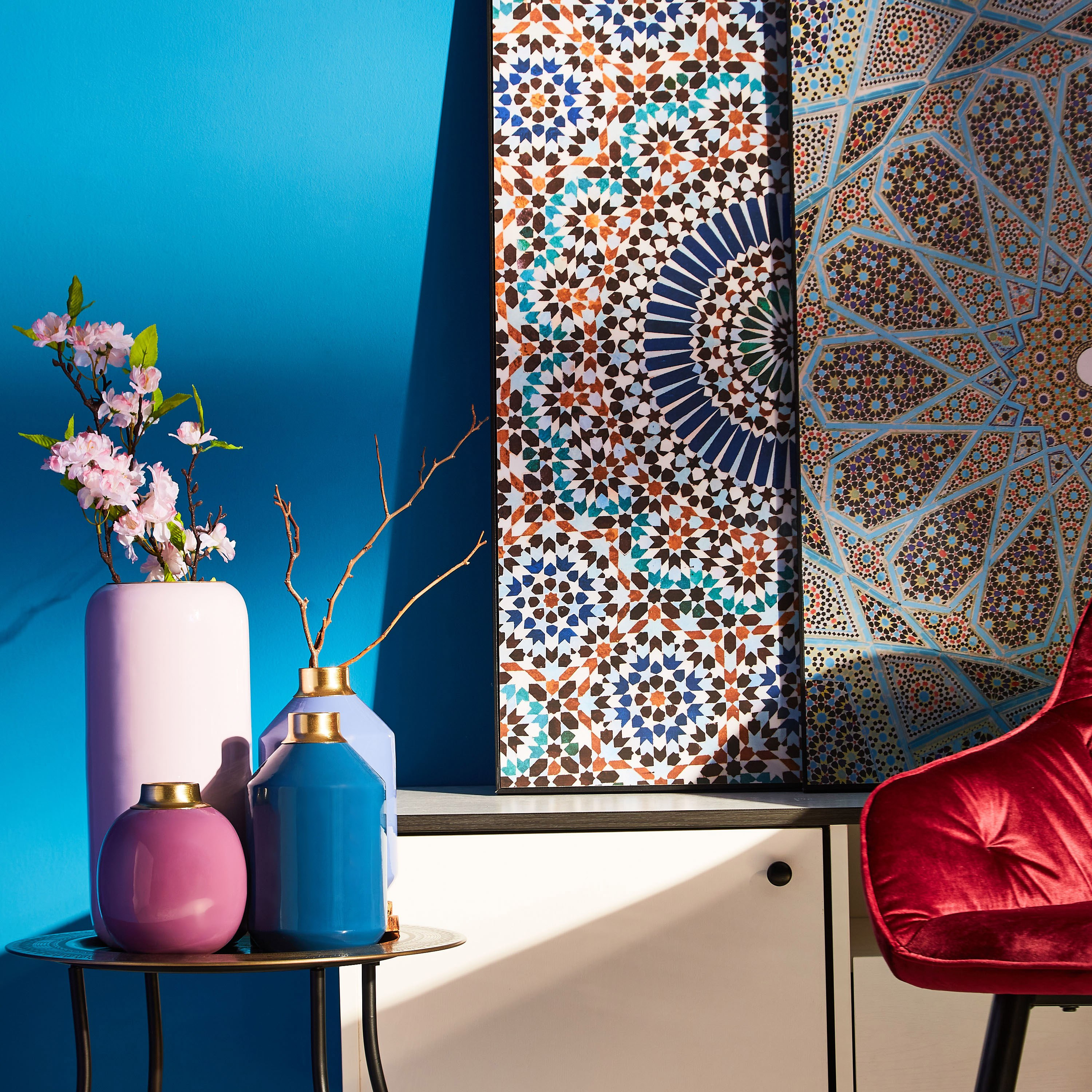 مزهرية ورد معدنية من آفرين-hbxbedroom-decorandaccessories-vases-image-4