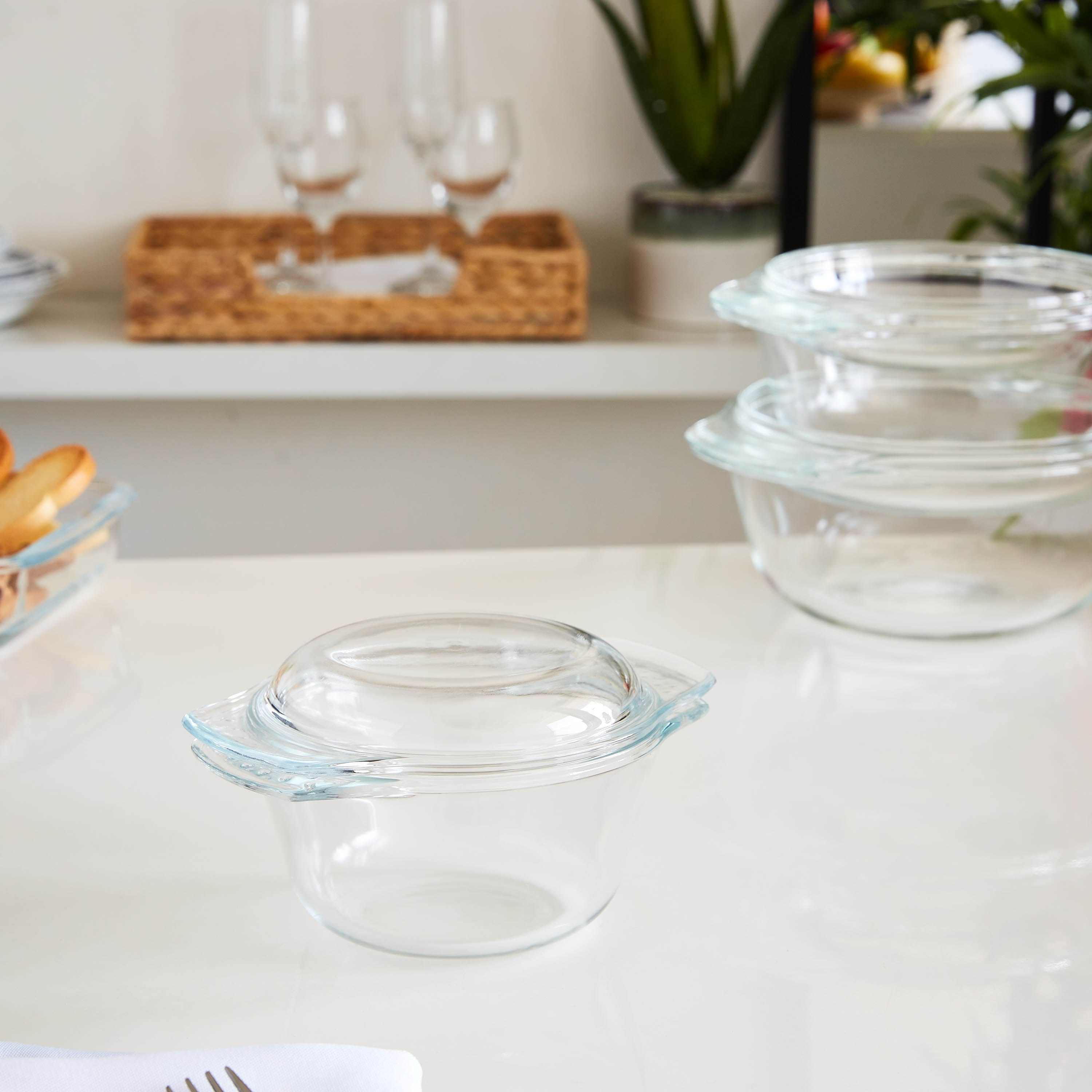 كسرولة بمقبض منقط بغطاء من جراسيا- 750 مل-hbxkitchen-bakeware-image-1