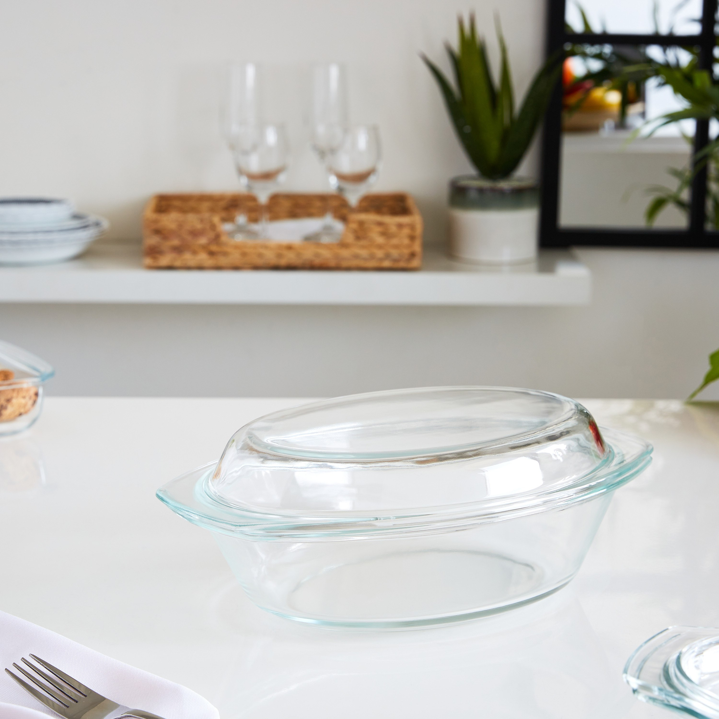 كسرولة بيضاوية بغطاء من جراسيا- 2.5 لتر-hbxkitchen-bakeware-image-1