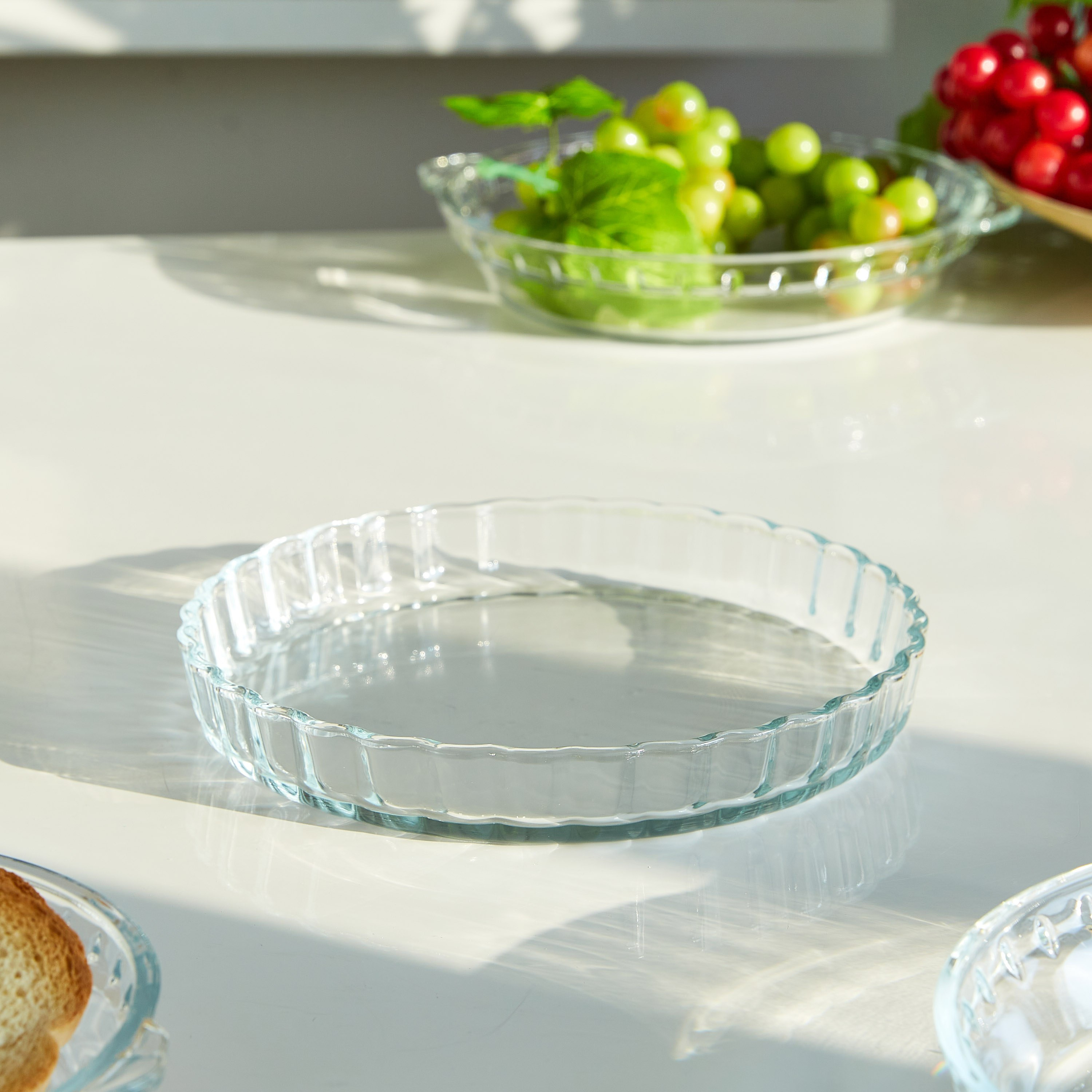 صحن خبز زجاجي دائري من جراسيا - 650 مل-hbxkitchen-bakeware-image-1