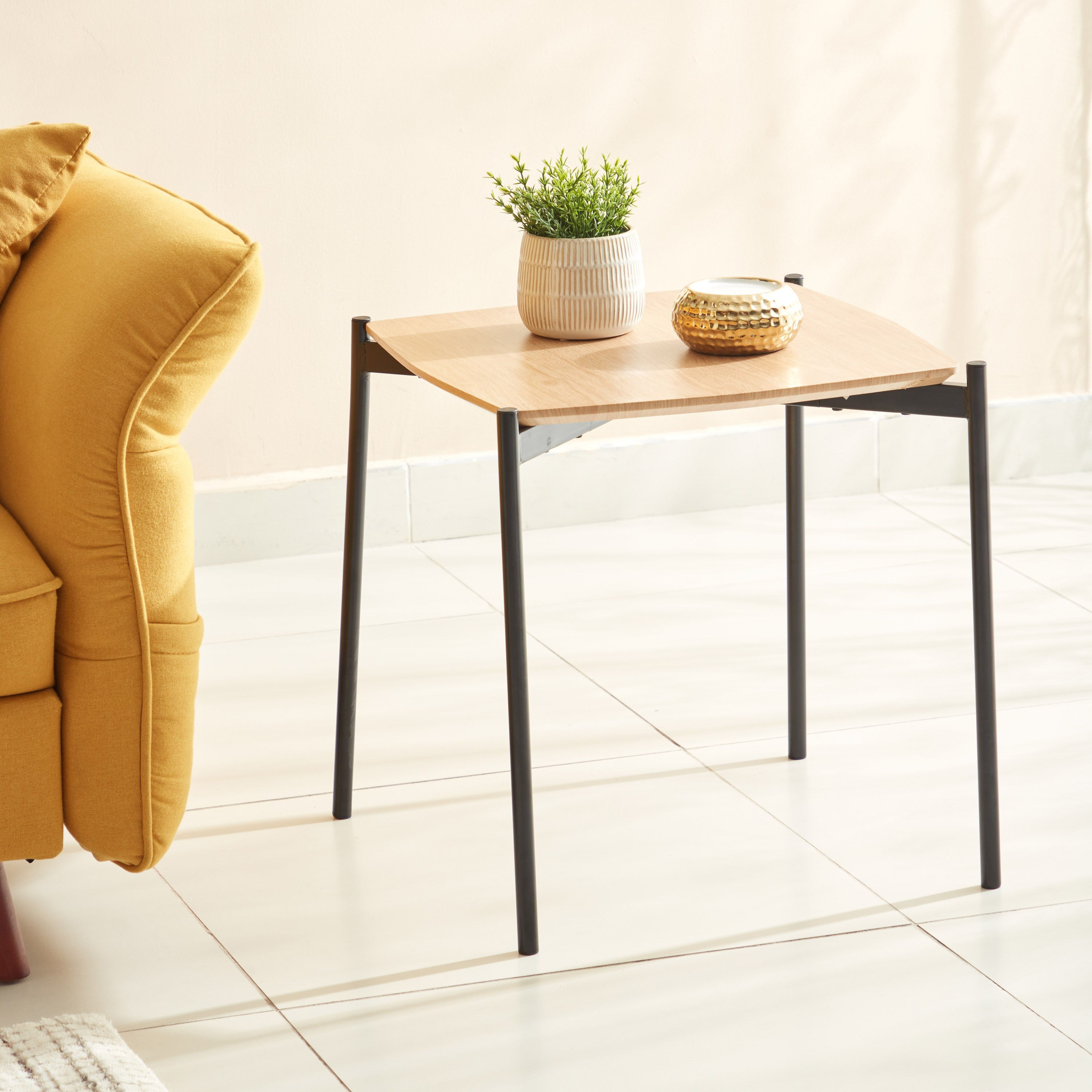طاولة جانبية من فين-hbxfurniture-livingroom-endtables-image-1