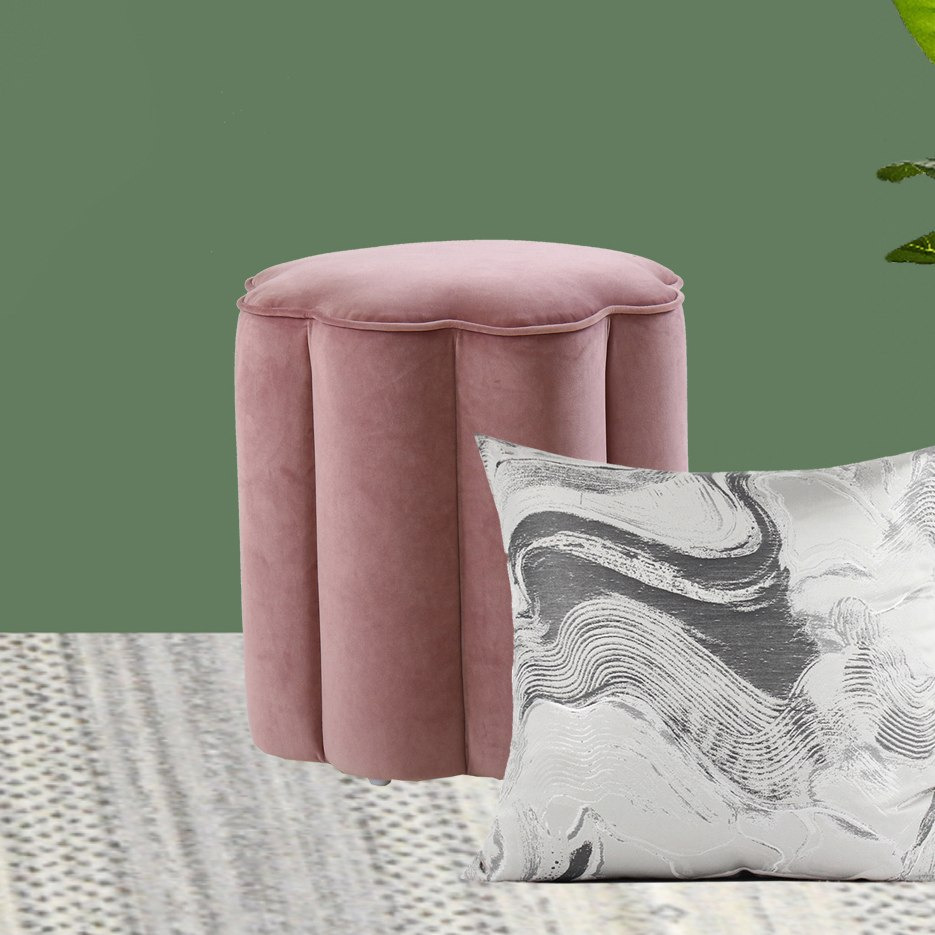 مسند قدم مخملي من فلورا-hbxlivingroom-sofasandarmchairs-ottomansandfootstools-image-1