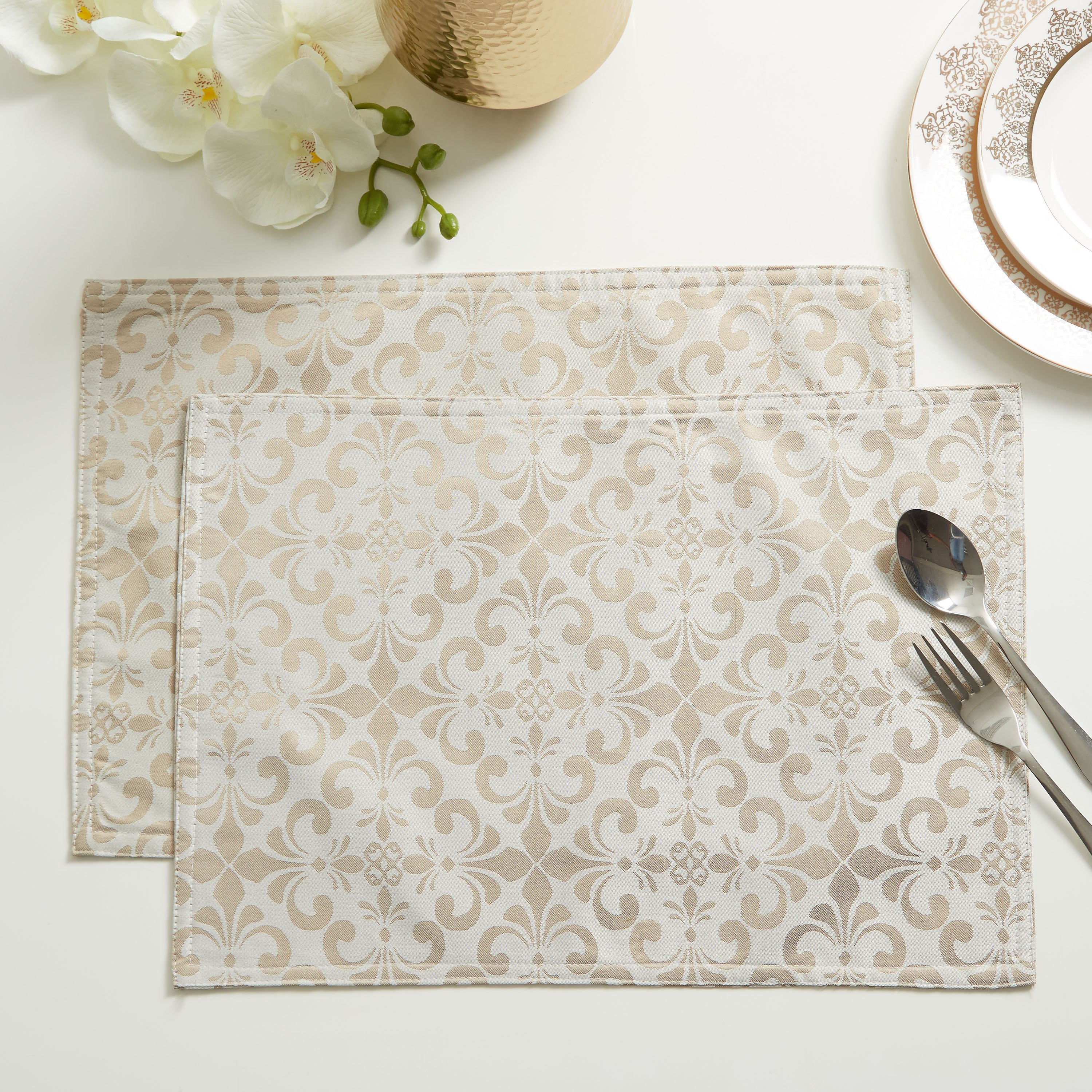 طقم لبادة صحون جاكار قابل للاستخدام على الوجهين قطعتين من هاربر  - 33x48 سم-hbxdecorandfurnishings-homefurnishings-tablelinens-image-1