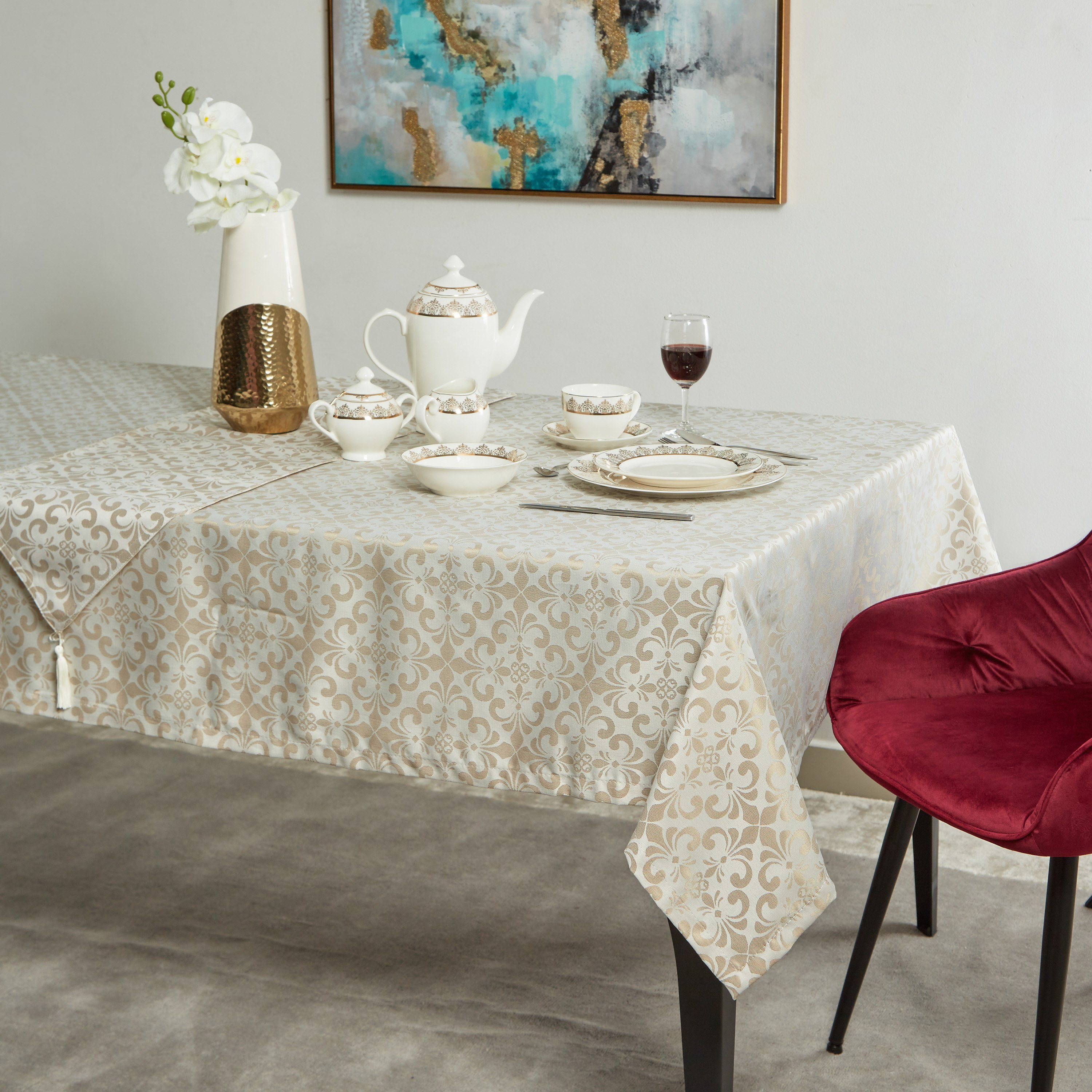 مفرش طاولة جاكار من هاربر - 140x250  سم-hbxdecorandfurnishings-homefurnishings-tablelinens-image-3