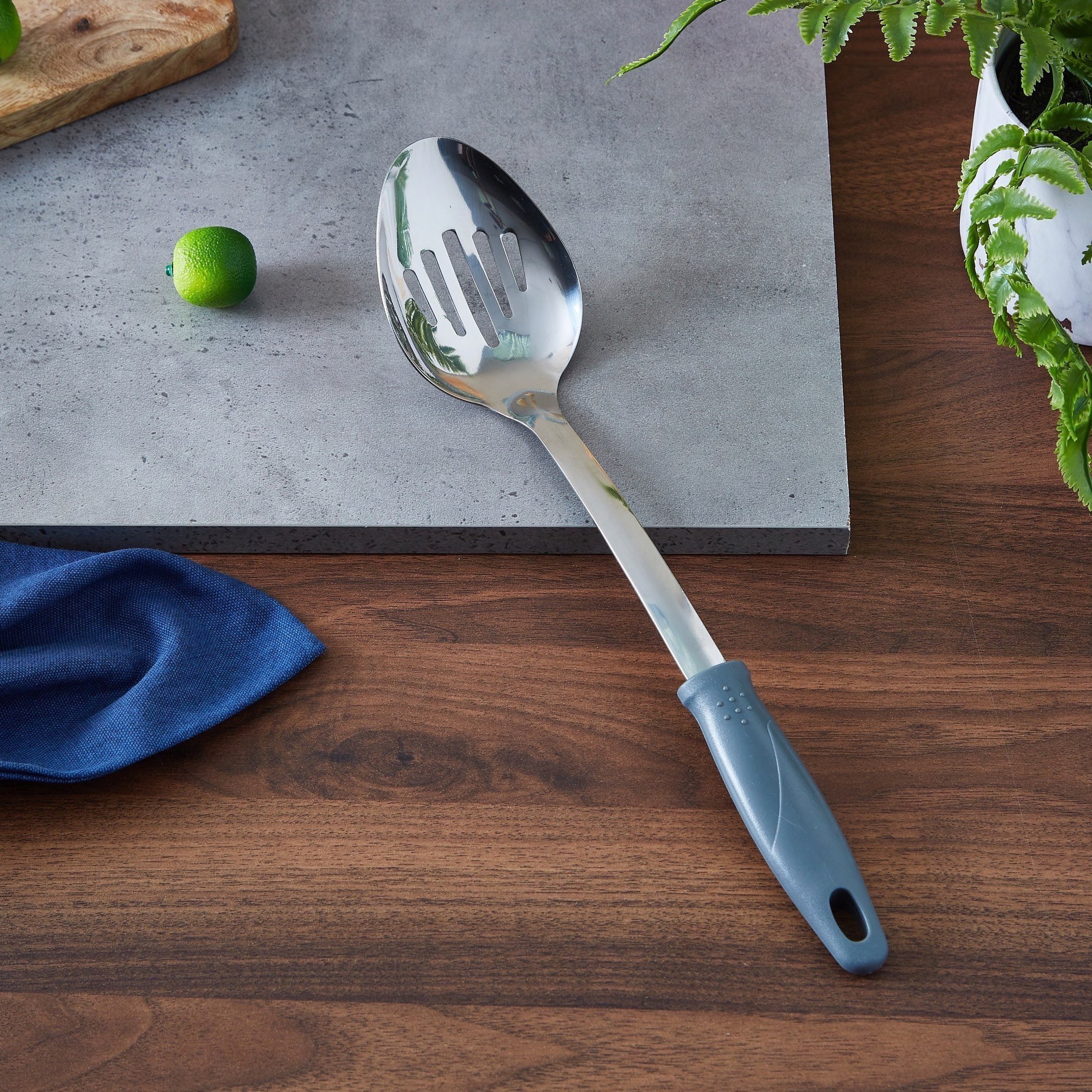 ملعقة طبخ مشقوقة من جراسيا-hbxhomeware-hbxkitchen-image-1