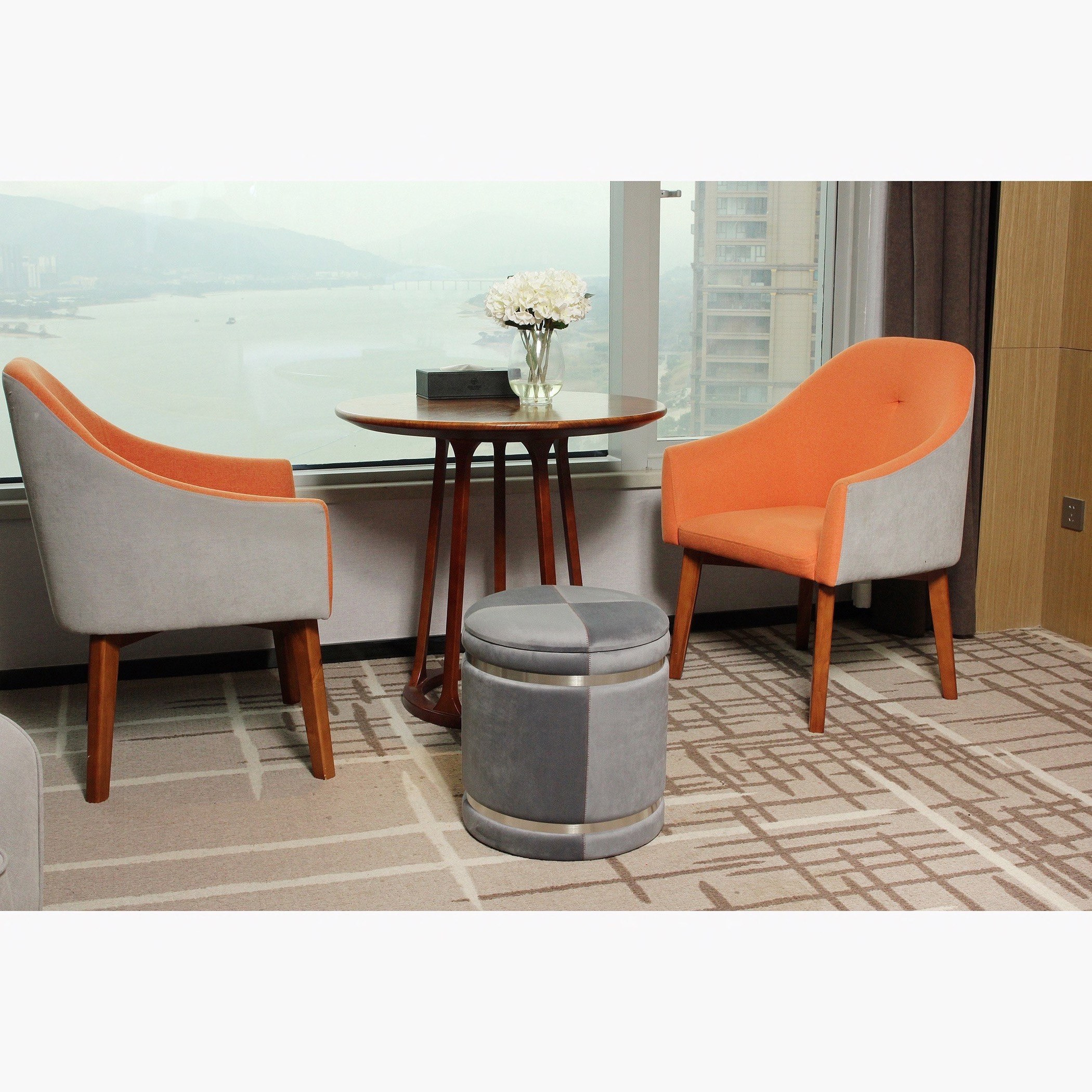 مسند قدم بوحدة تخزين من كروما-hbxlivingroom-sofasandarmchairs-ottomansandfootstools-image-8