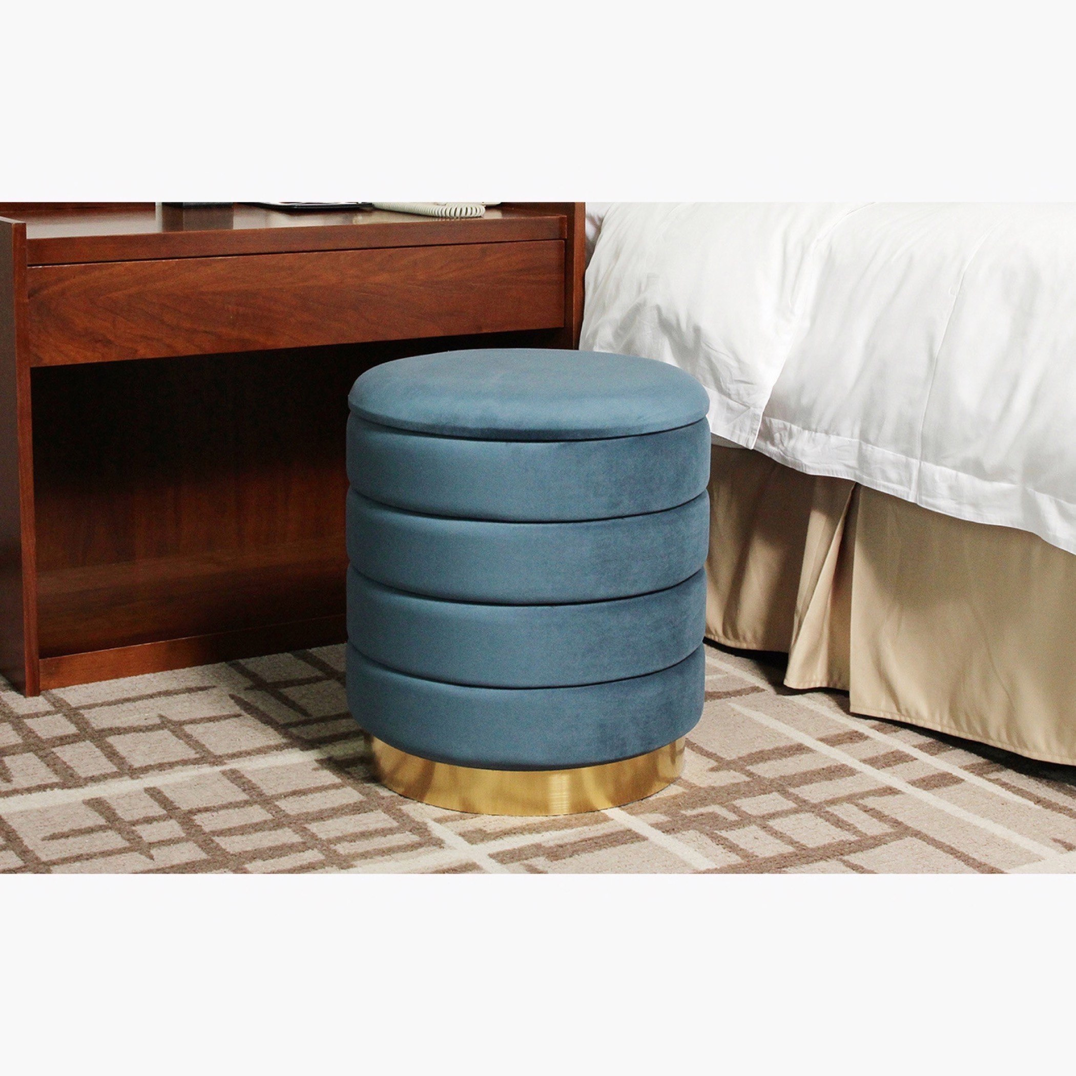 مسند قدم بوحدة تخزين من مودينا-hbxlivingroom-sofasandarmchairs-ottomansandfootstools-image-1