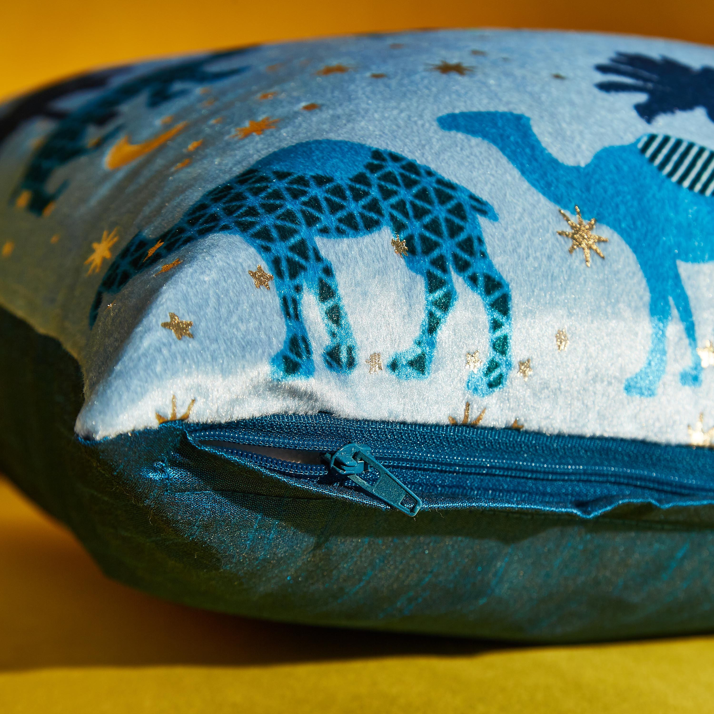 غطاء وسادة بطبعات دجيتال أيبك من ميراج - 40x40 سم-hbxhomeware-cushionsandcovers-cushioncovers-image-3