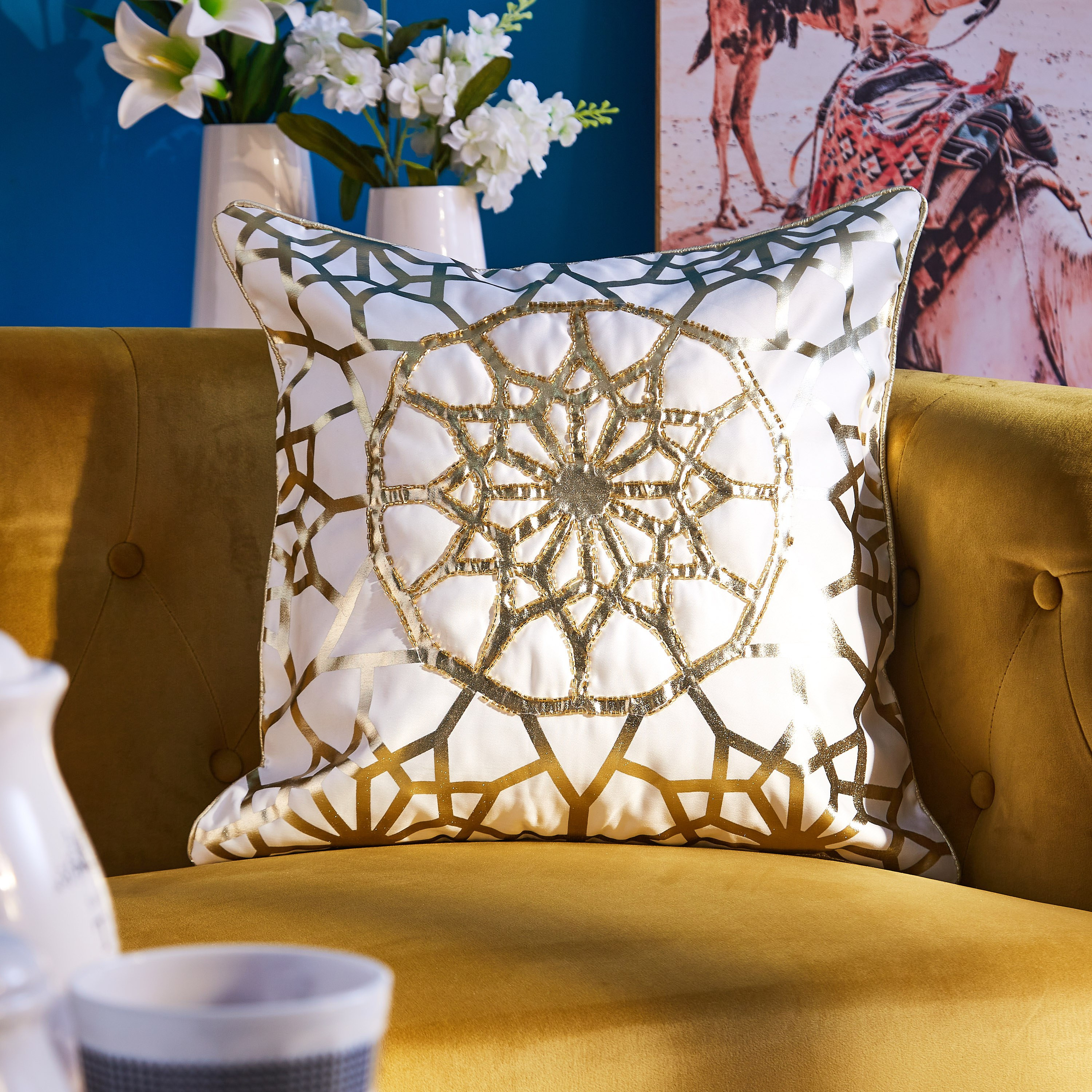 وسادة محشوة مطرزة من مشربية ناسين - 45x45 سم-hbxlivingroom-furnishings-cushionsandcovers-filledcushions-image-1