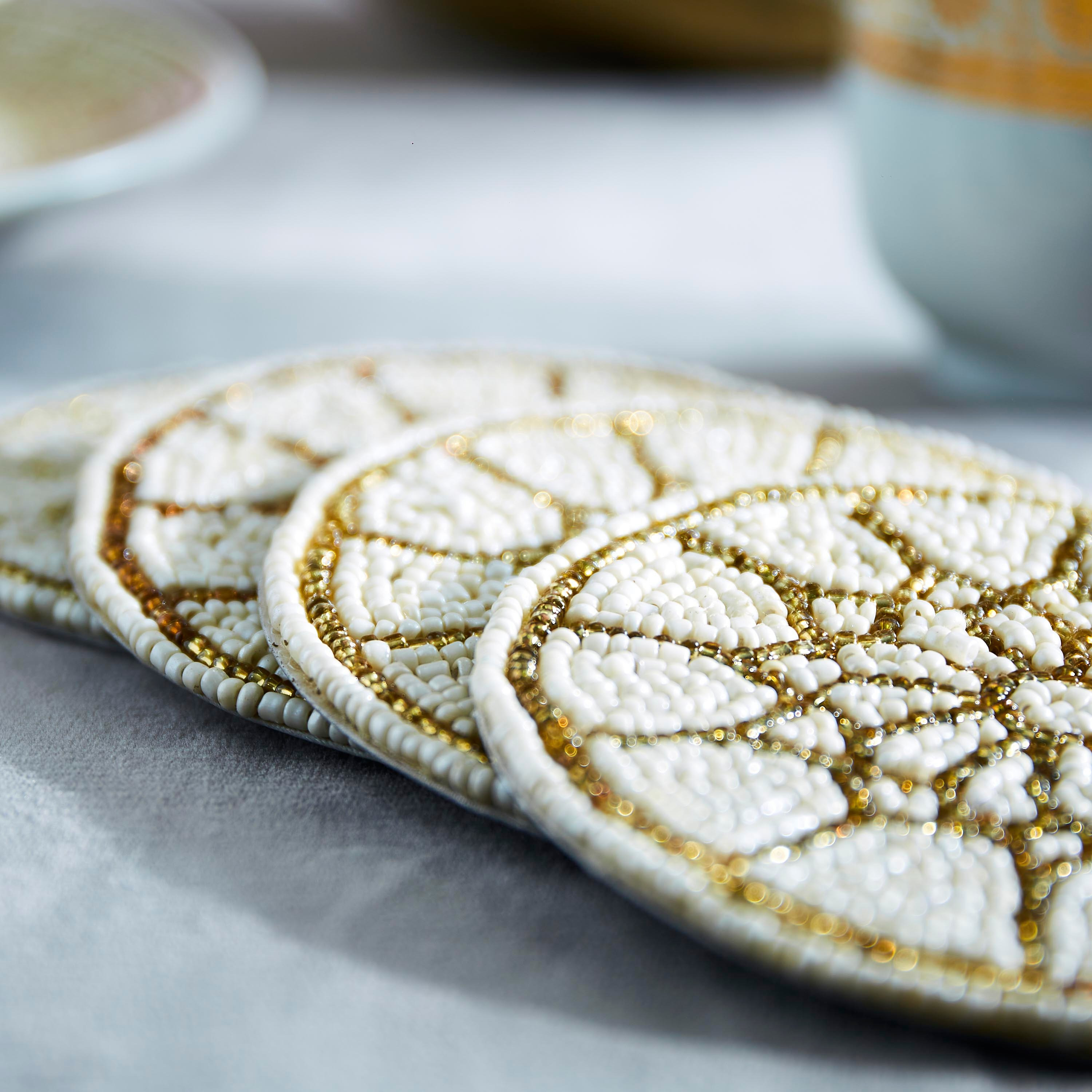طقم واقيات طاولة مزين بالخرز تاسين 4 قطع من مشربية-hbxdecorandfurnishings-homefurnishings-tablelinens-image-3