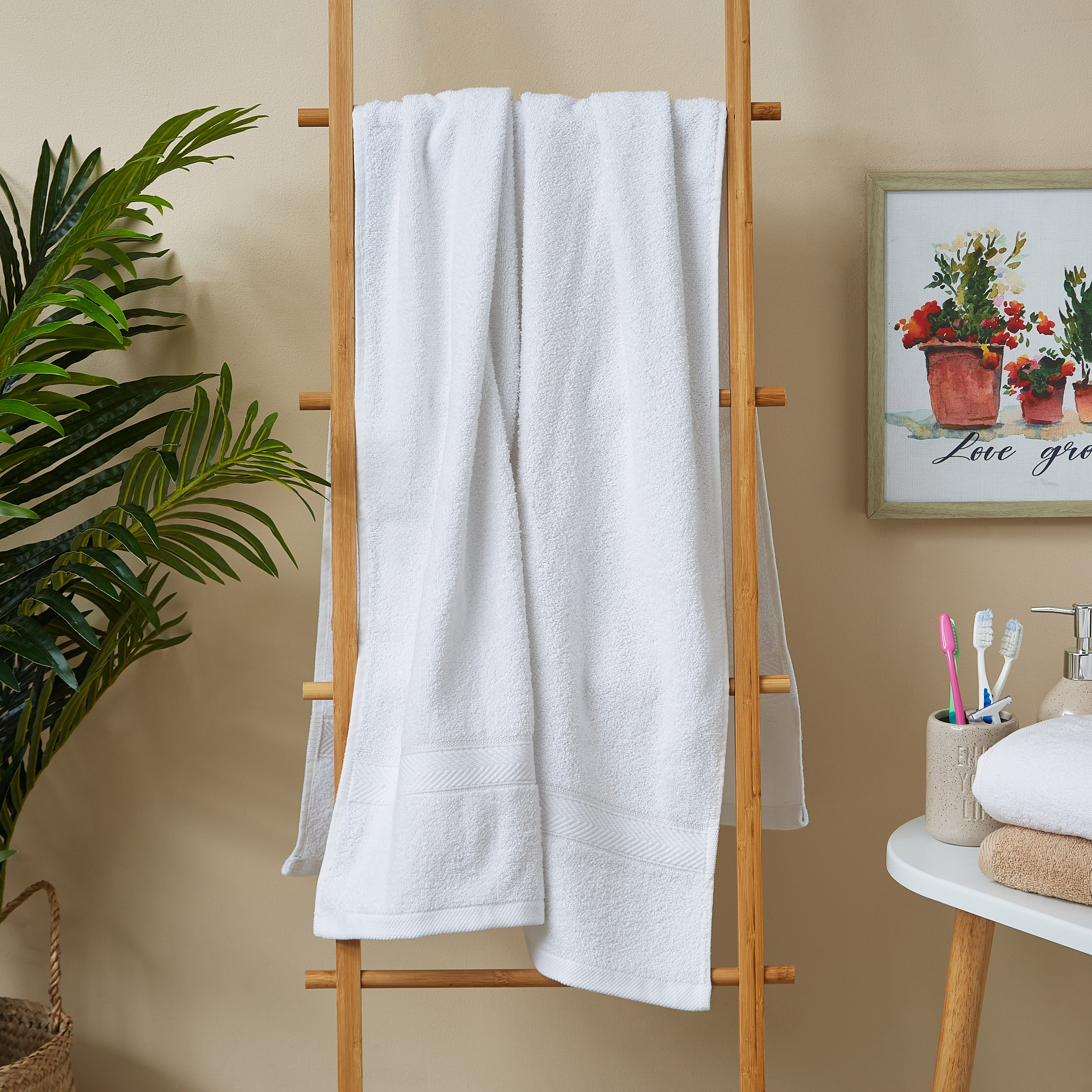 Novel Cotton Hand Towel - 68x136 cm-hbxbathroom-bathroomtextiles-image-1