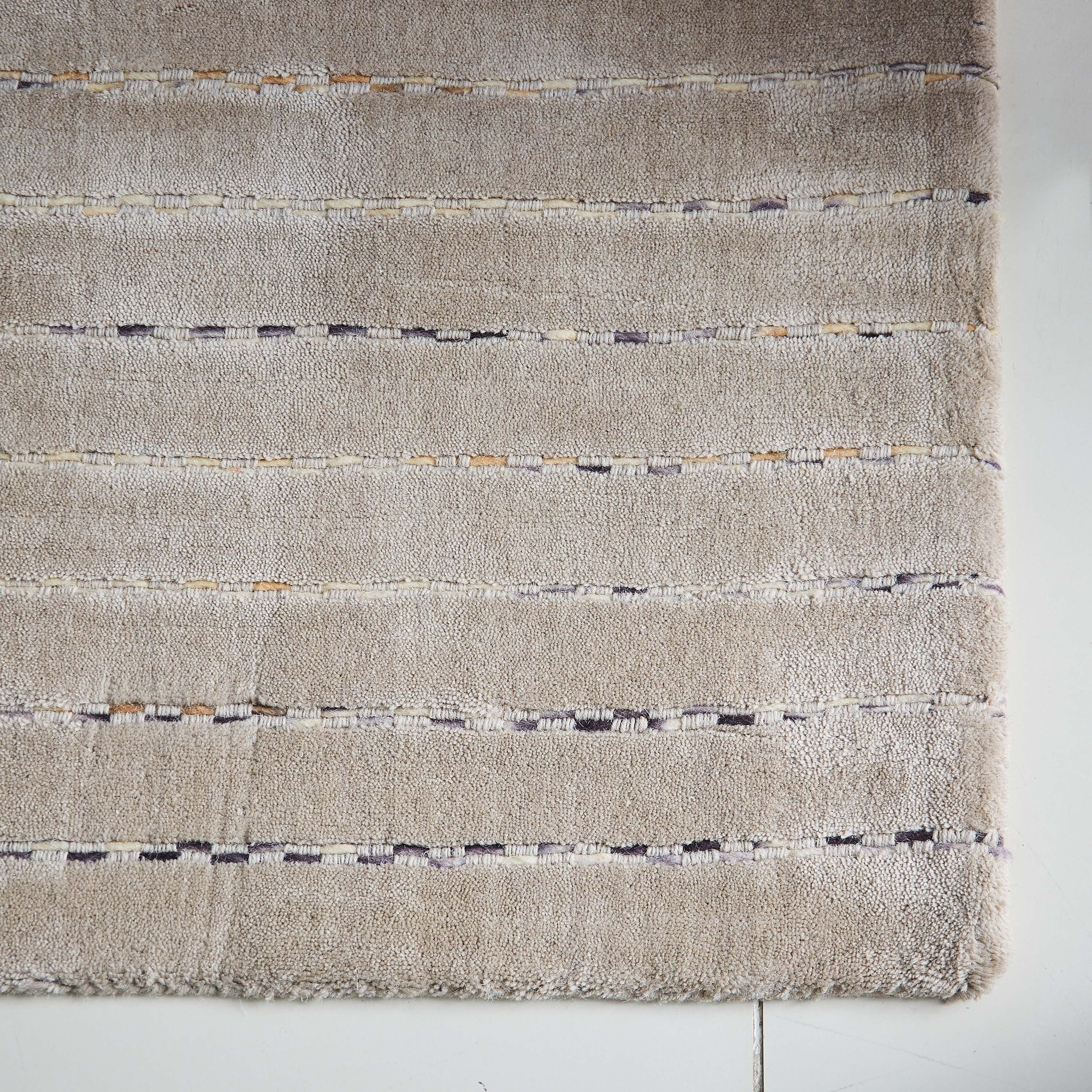 سجادة صوف مصنوعة يدويًا من لورينا - 80×150 سم-hbxdecorandfurnishings-floorcoverings-rugs-image-2