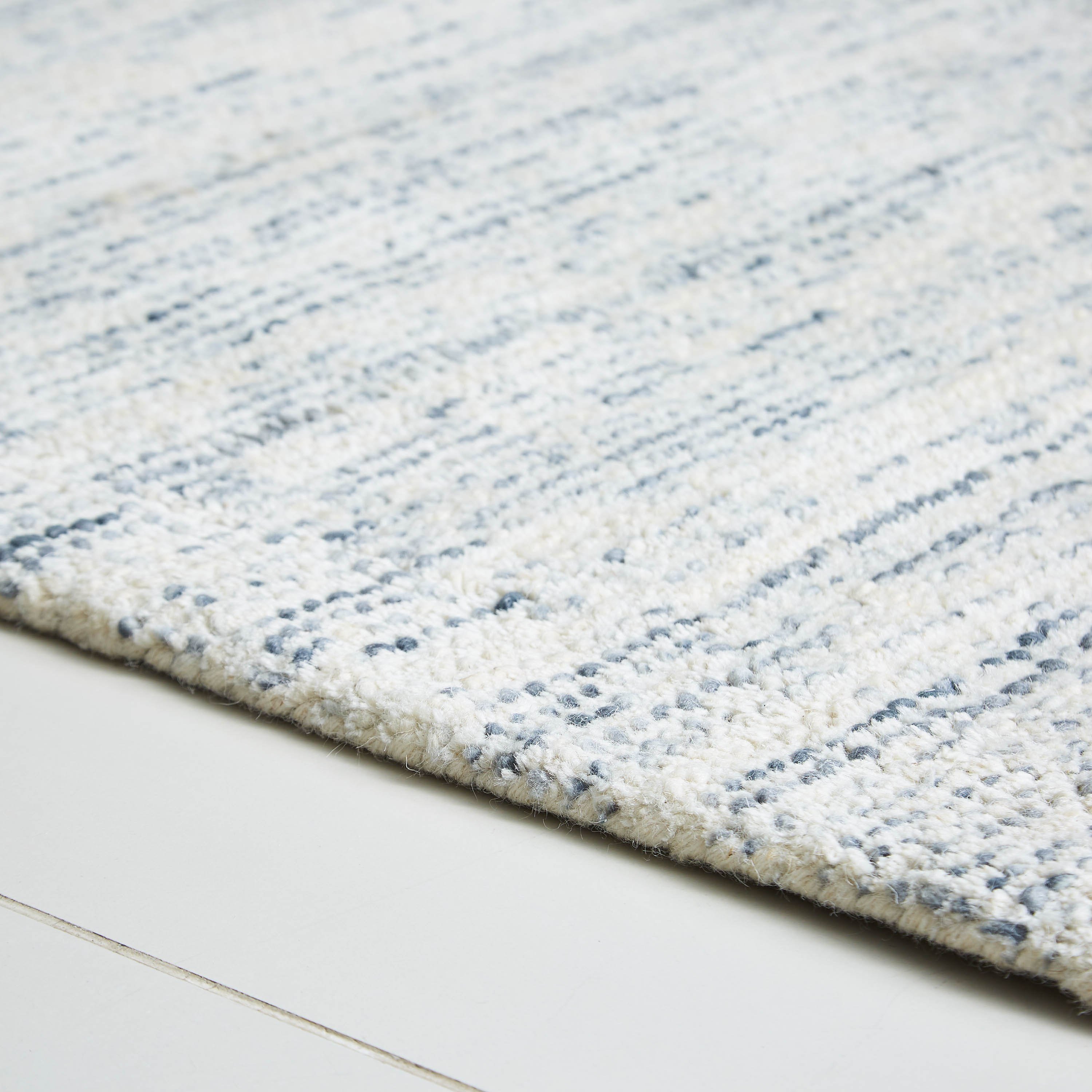 سجادة صوف مصنوعةً يدوياً من إيتون - 120x170 سم-hbxdecorandfurnishings-floorcoverings-rugs-image-3