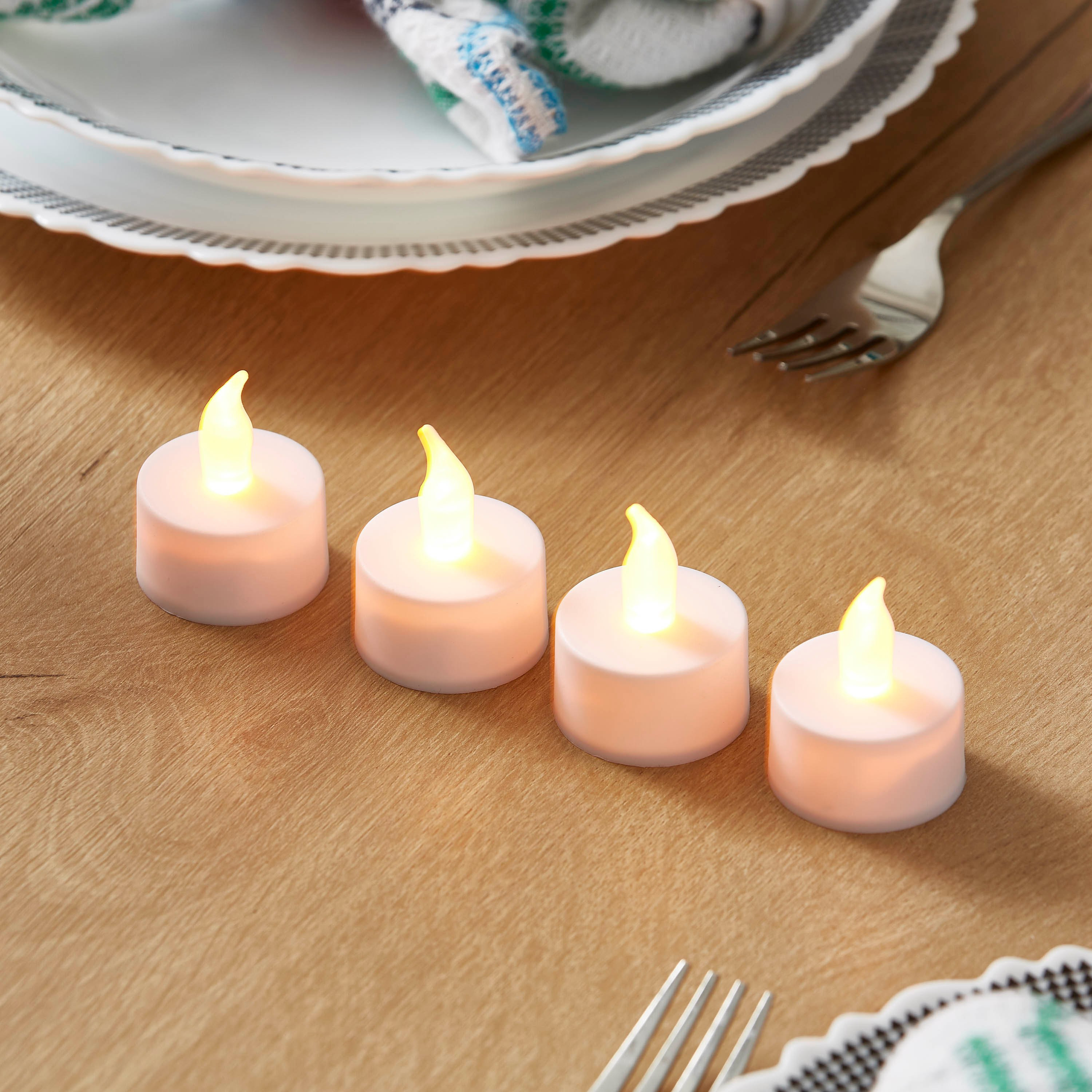 طقم شموع صغيرة إل إي دي بنظام تشغيل بالبطّارية من كارول - 4 قطع-hbxhomeware-lighting-decorativesandstringlights-image-1