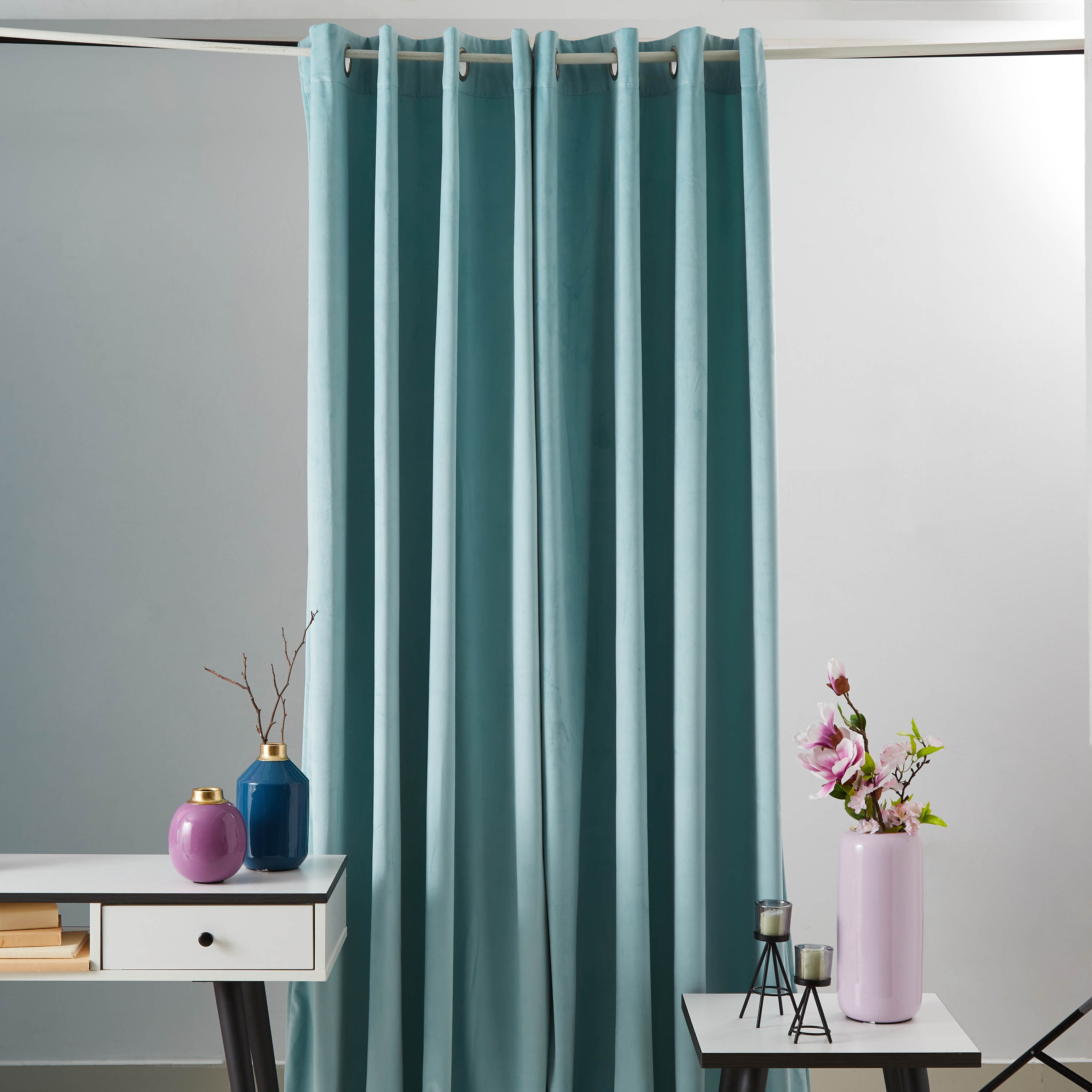 طقم ستائر مخملية معتمة قطعتين من دوف - 135x300 سم-PROMO_HB_AE_B2G2_011025-image-1