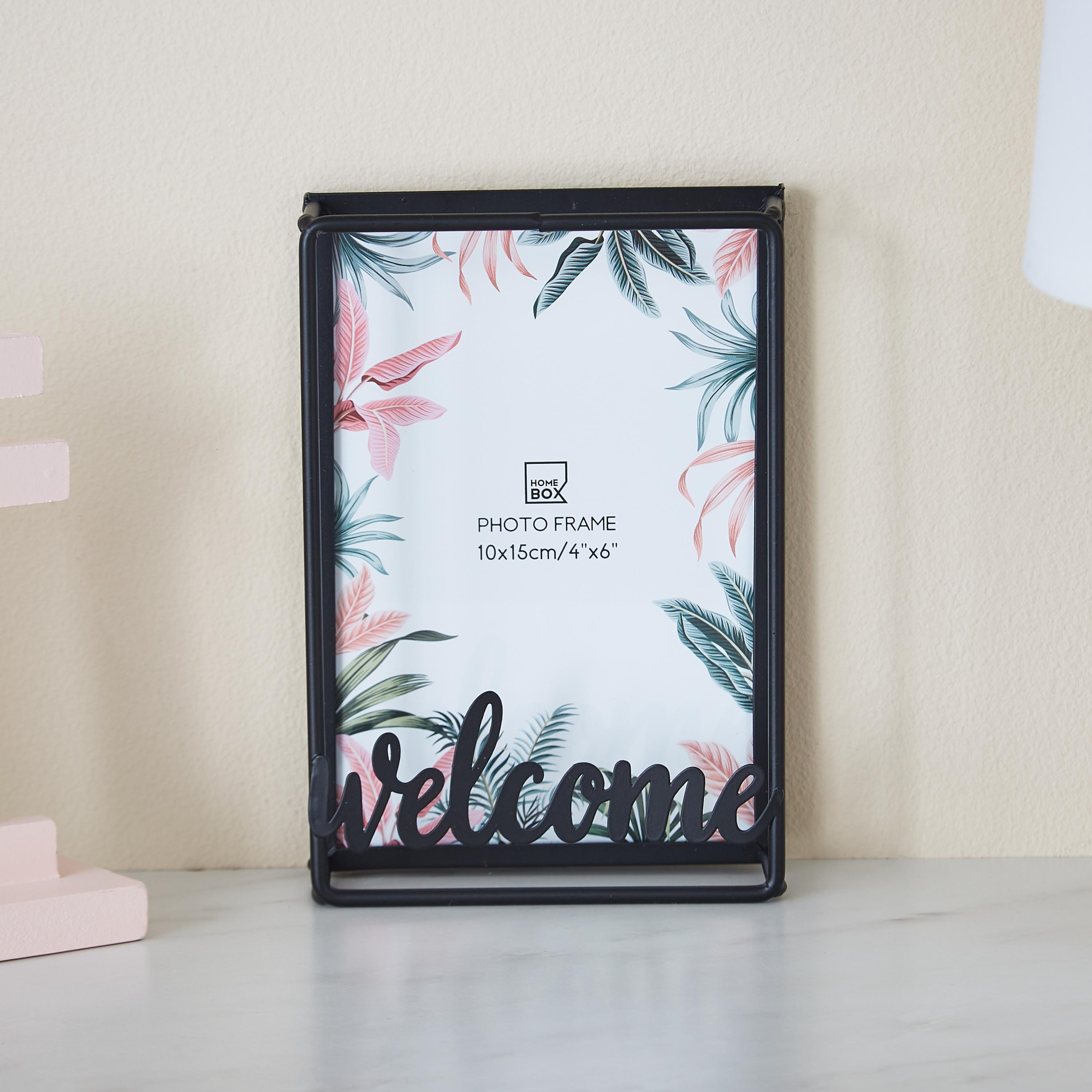 برواز صور ذهبي من كيرا - 11x4x16 سم-hbxbedroom-decorandaccessories-photoframes-image-1