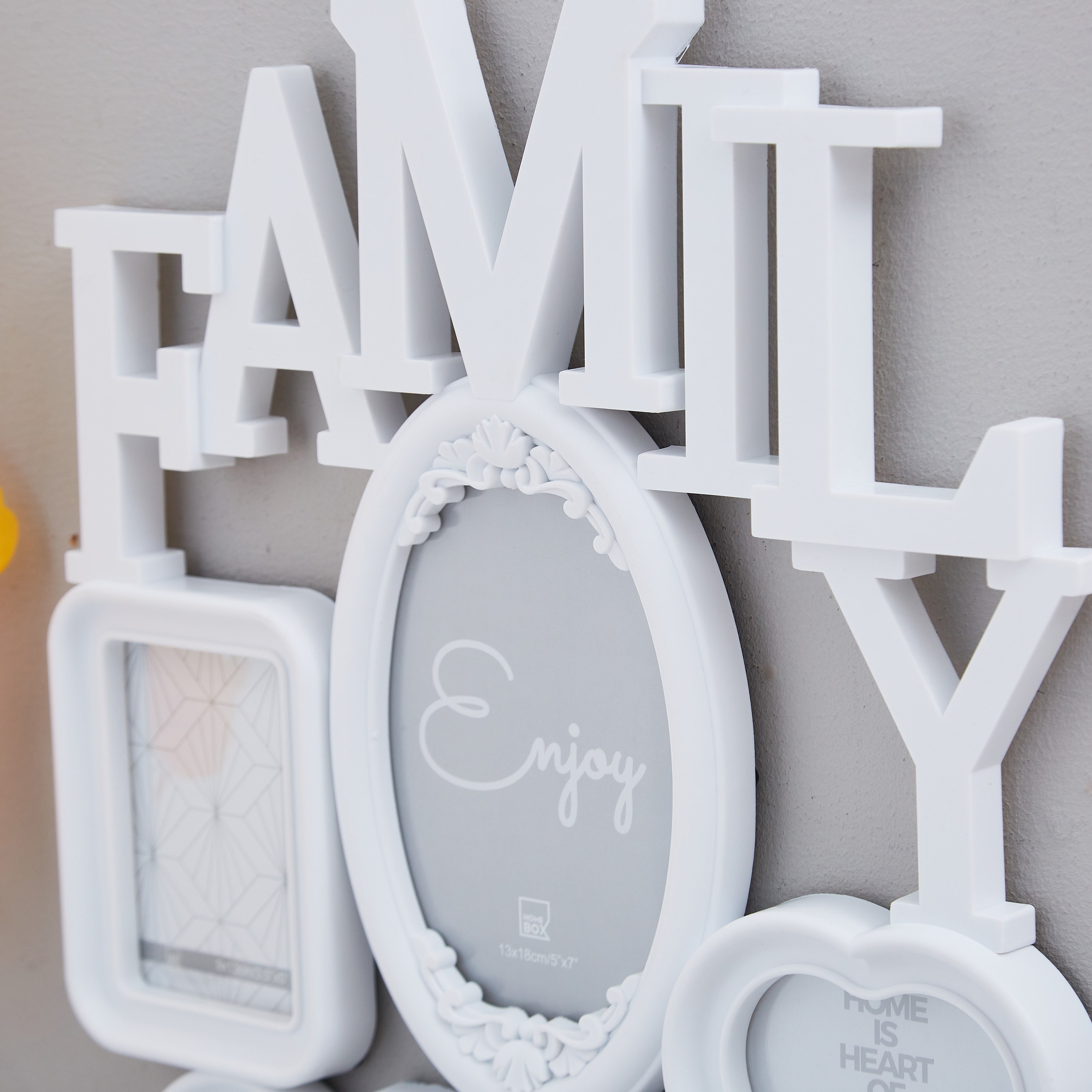 إطار صور 6 فتحات إم دي أف من كيرا فاميلي - 39x2x50 سم-hbxbedroom-decorandaccessories-photoframes-image-3