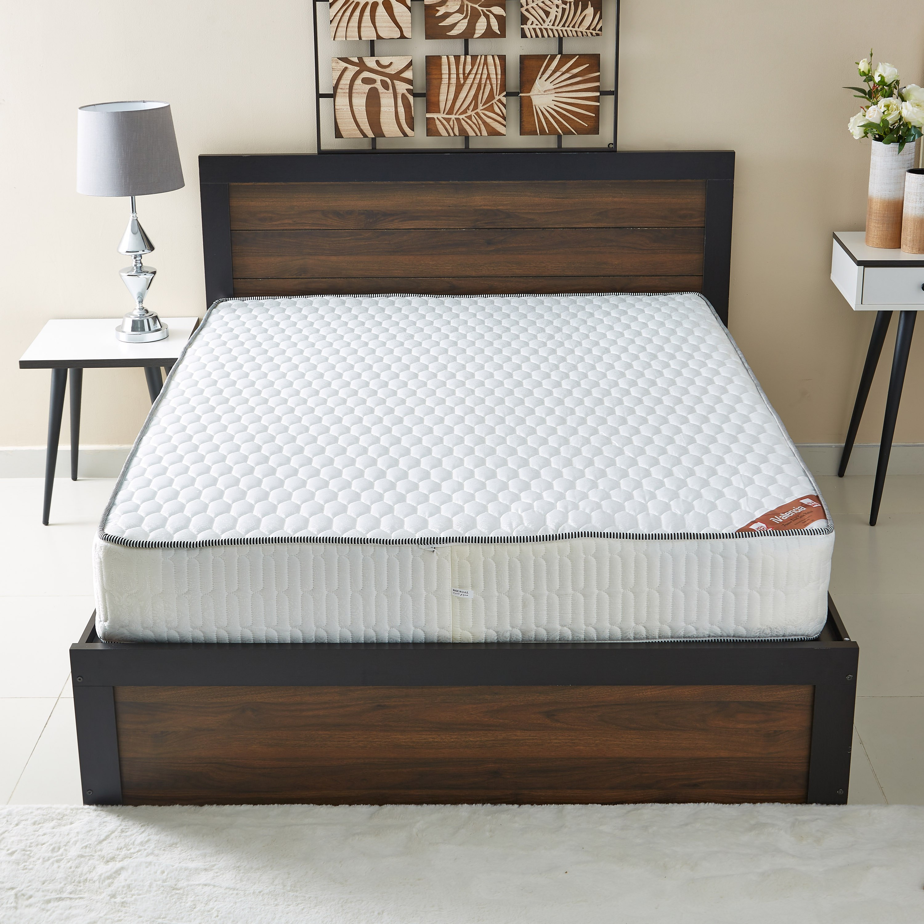 مرتبة كوين بنوابض حلزونيّة من آي فالنسيا - 150x200x22 سم-hbxbedroom-mattresses-queen-image-3