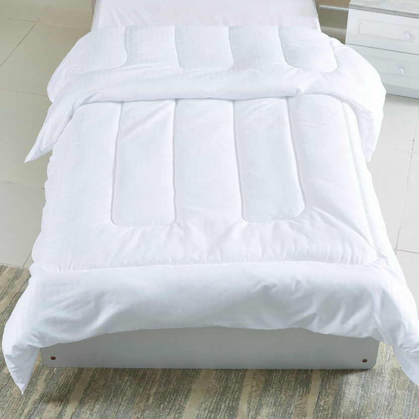 Hilton Twin Duvet - 150x220 cm-Duvets and Pillows-image-1