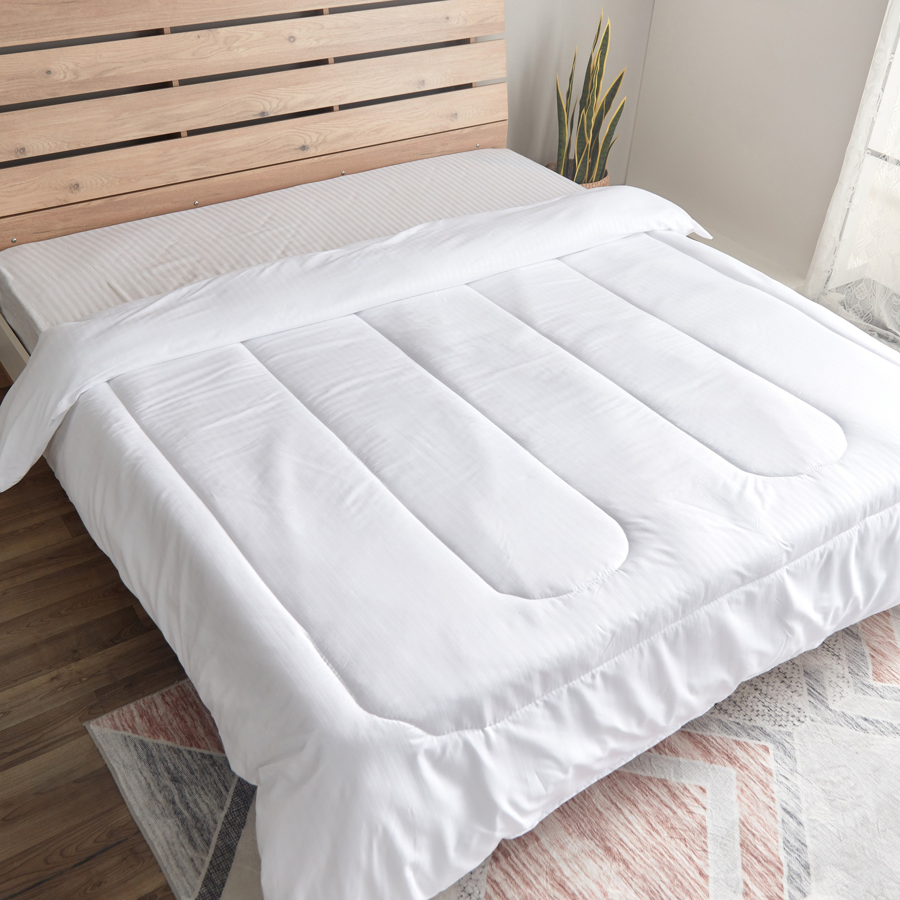 Hilton King Duvet - 220x220 cm-hbxdecorandfurnishings-bedding-duvetsandpillows-image-4