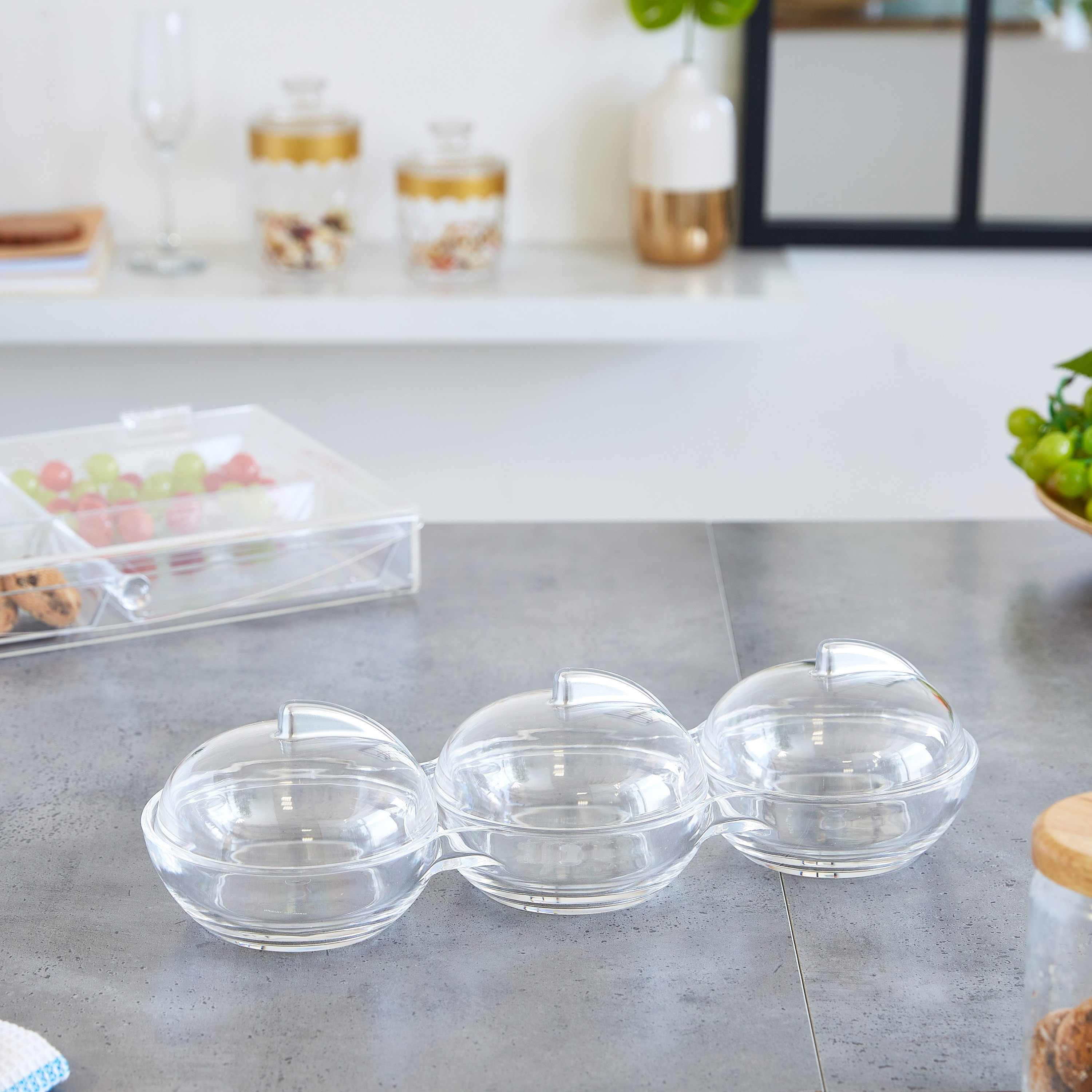 طقم أوعية حلوى أكريليك مع أغطية - 500 مل-hbxdecorandfurnishings-tabletop-serveware-image-1