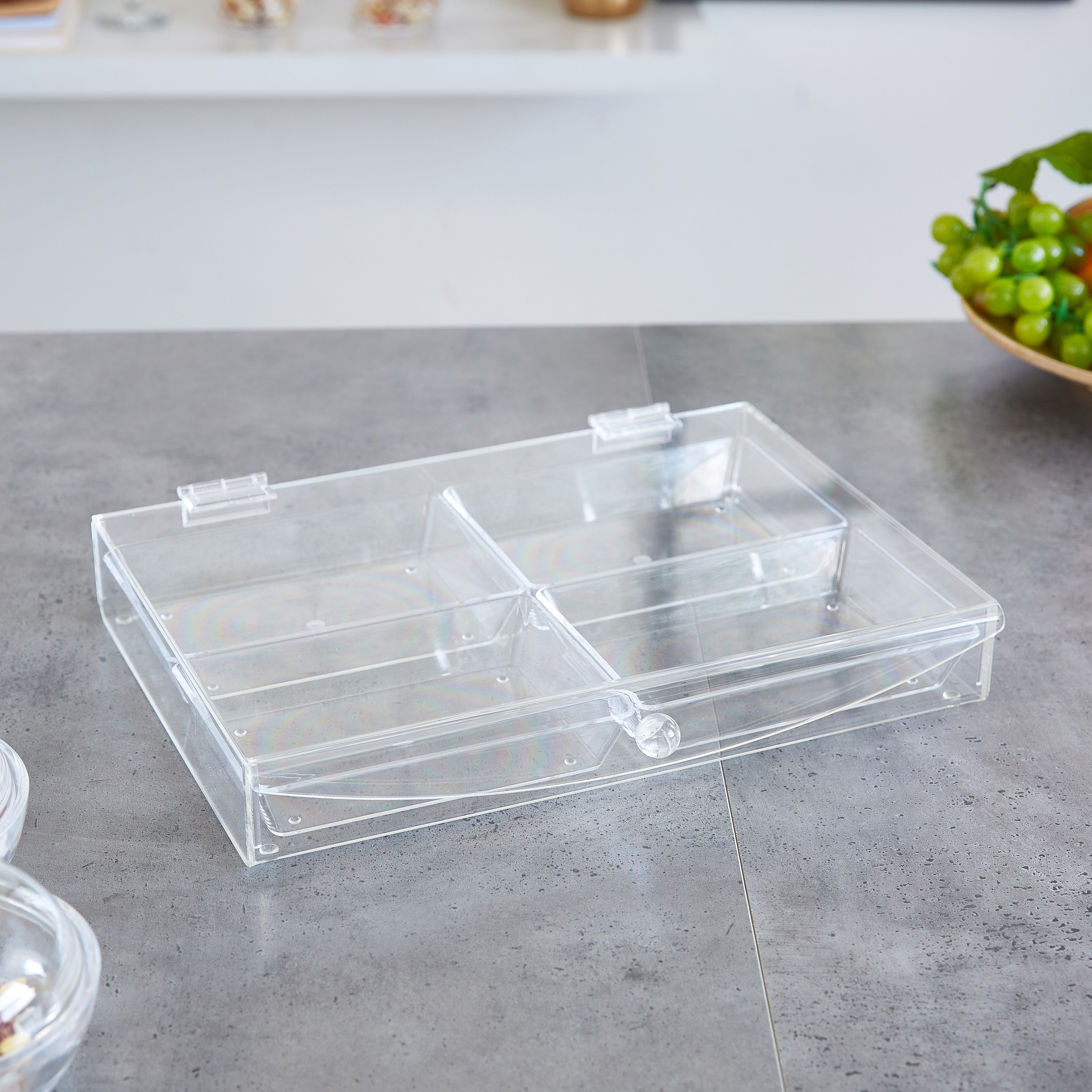 صندوق حلوى أكريليك 4 أقسام - 36 × 25 سم-hbxdecorandfurnishings-tabletop-serveware-image-1
