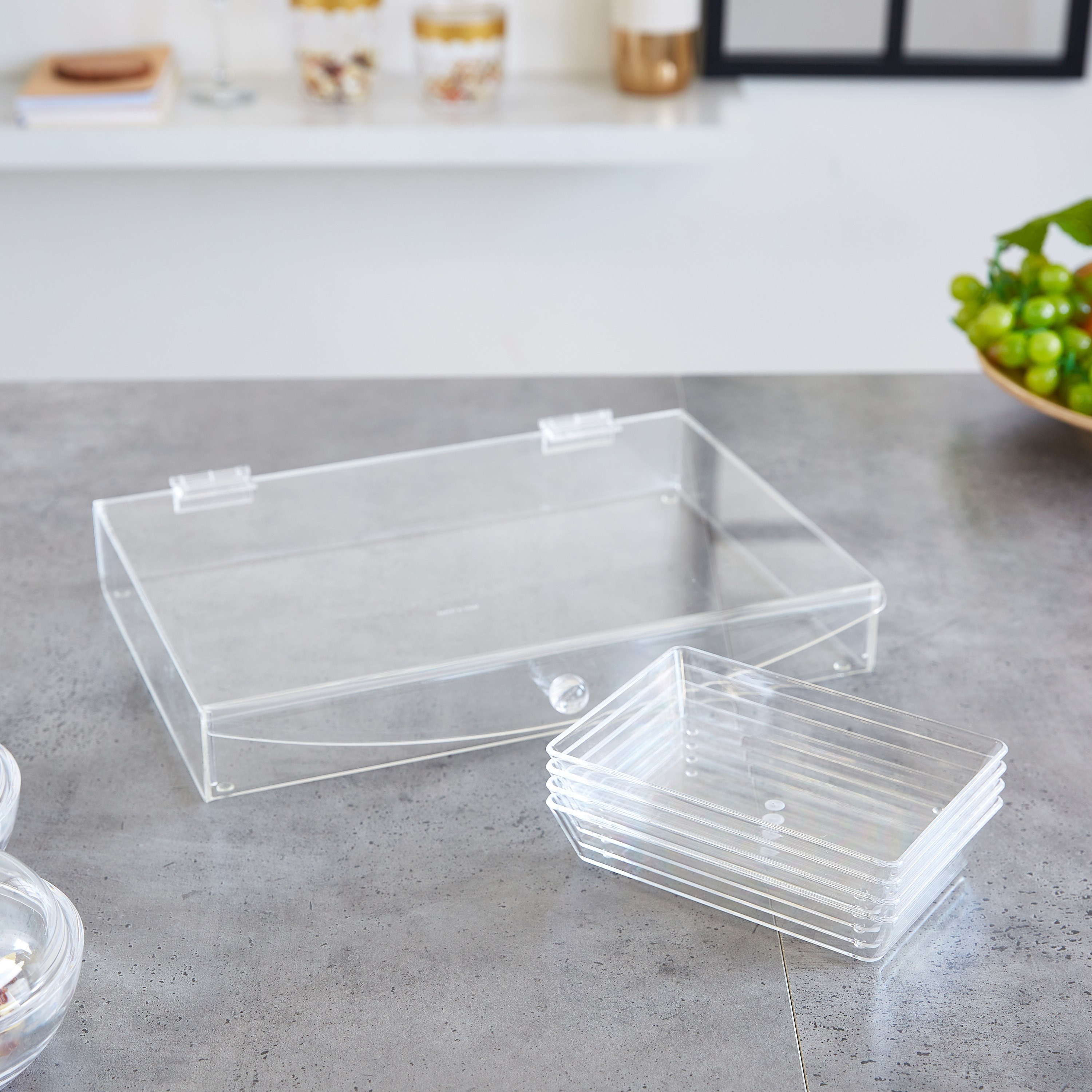 صندوق حلوى أكريليك 4 أقسام - 36 × 25 سم-hbxdecorandfurnishings-tabletop-serveware-image-3