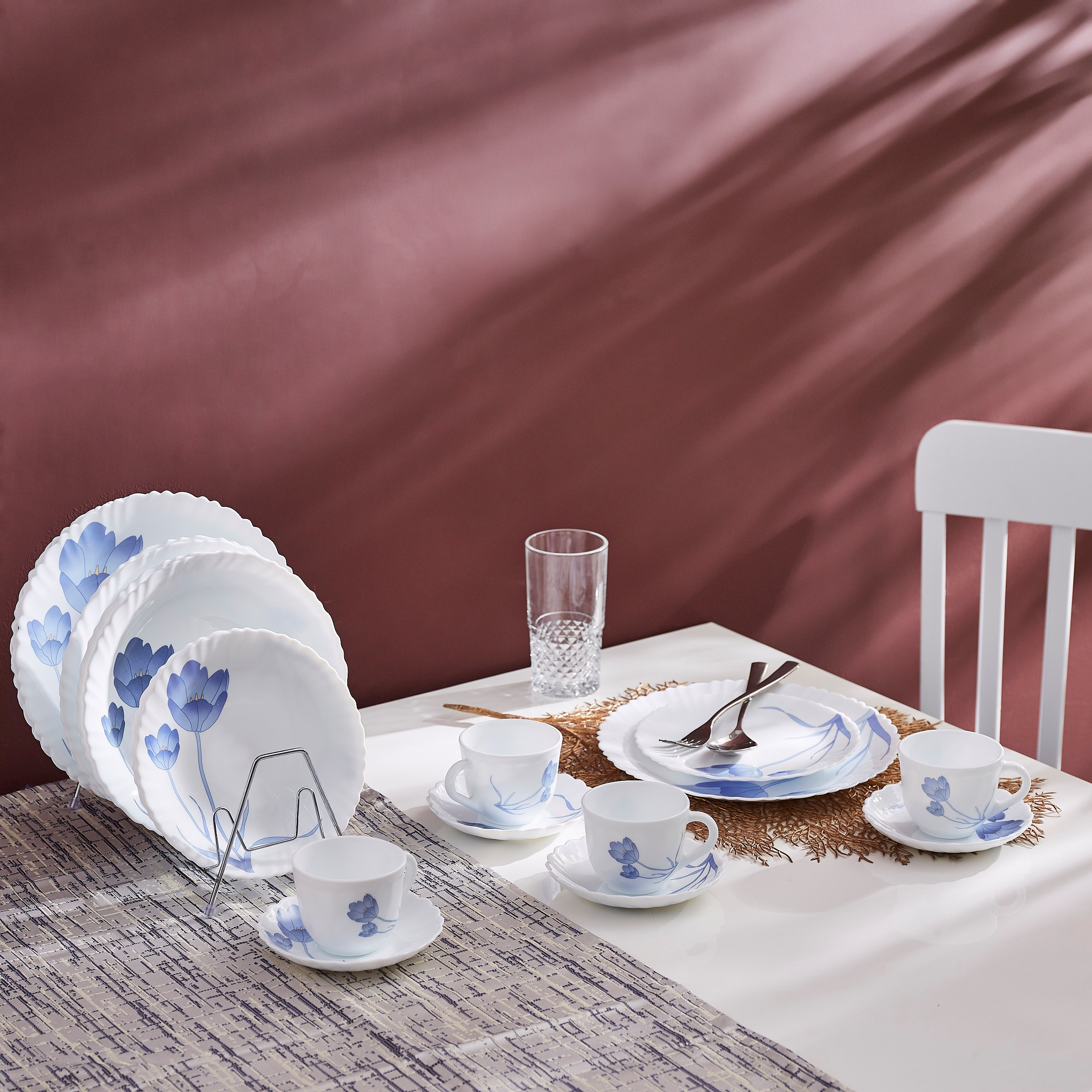 طقم مستلزمات مائدة أوبال وير بلو تيوليب 20 قطعة من آيفوري-hbxhomeware-hbxkitchen-image-1