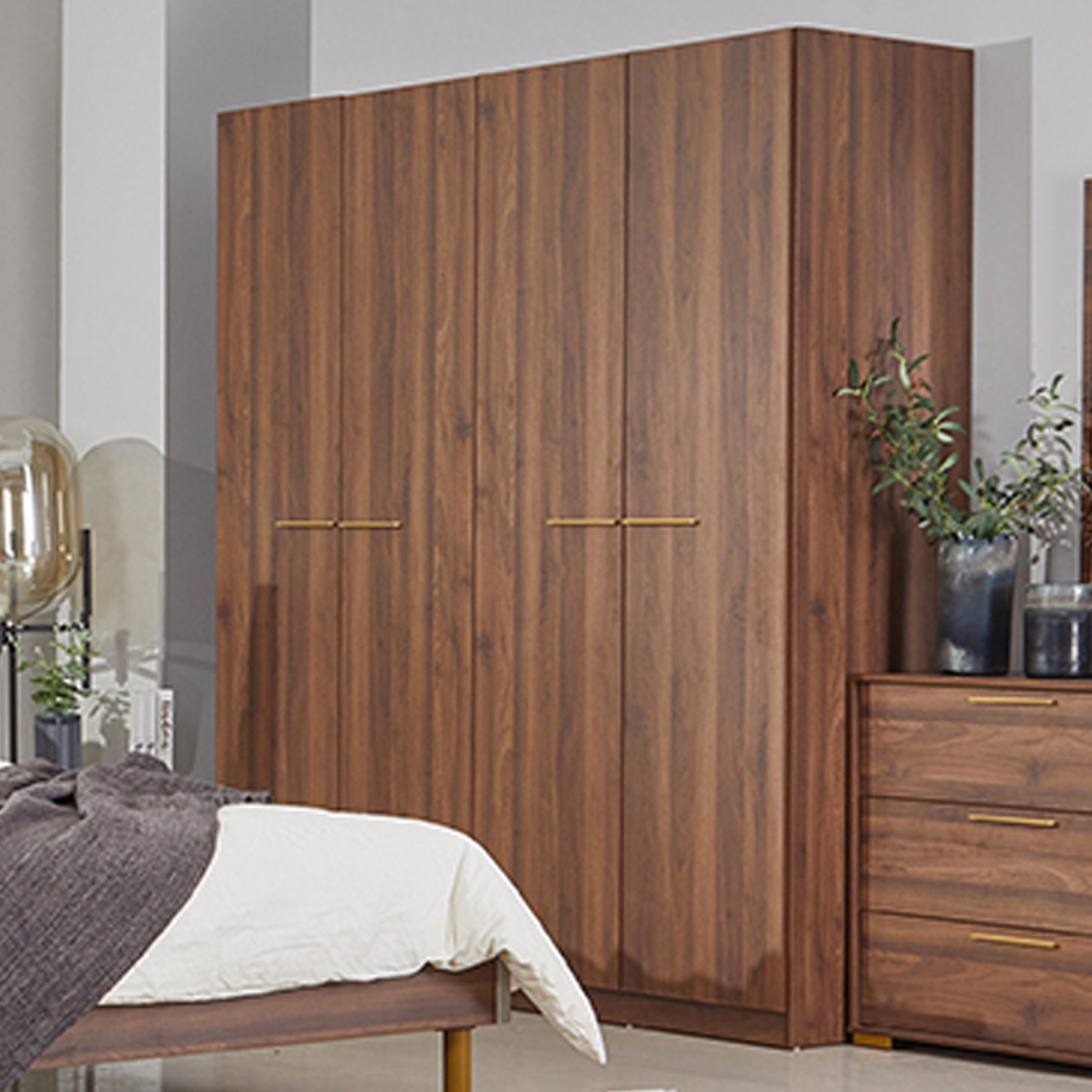 خزانة ملابس 4 أبواب - أطلس من موڤو-hbxfurniture-wardrobes-image-1