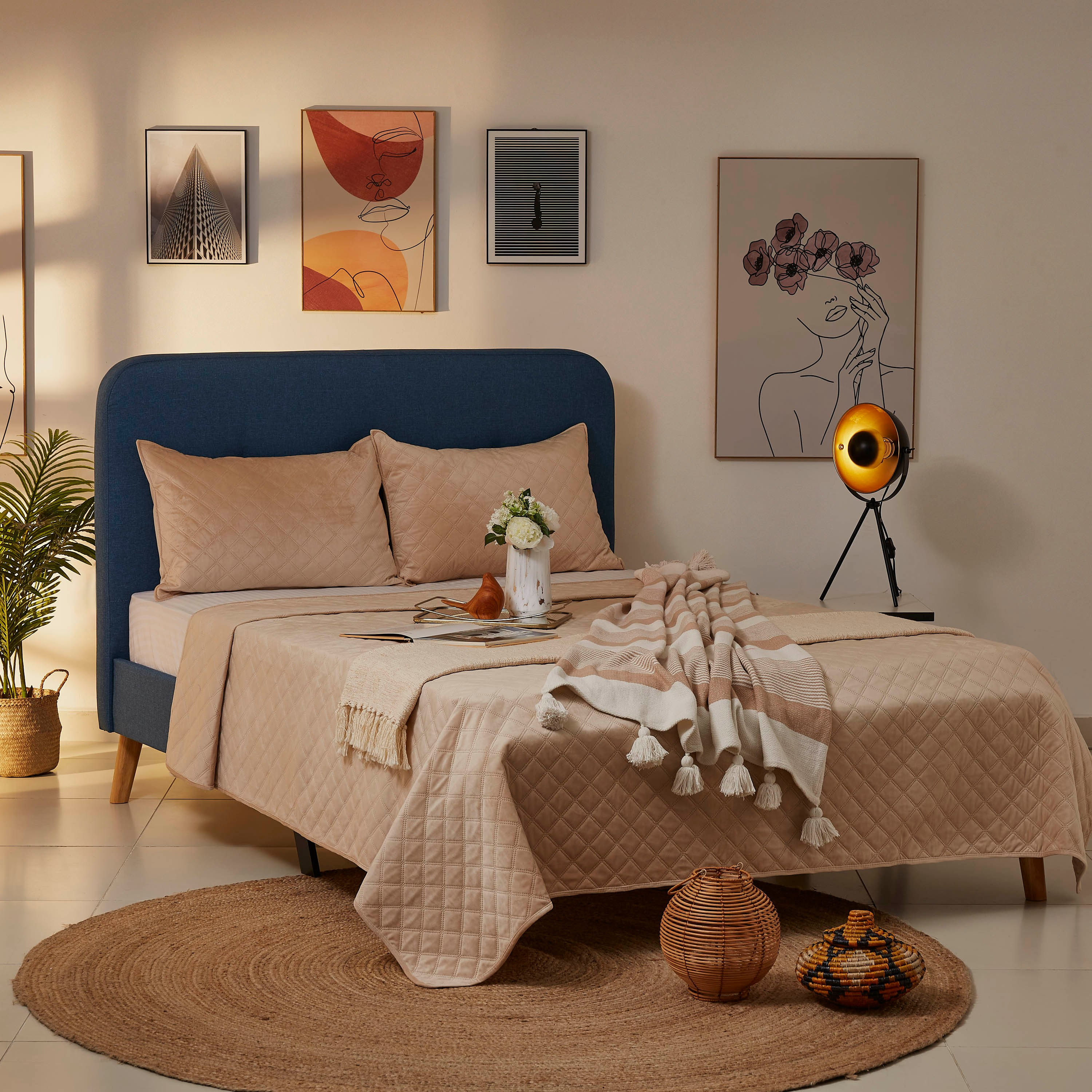 طقم مفرش سرير مزدوج مبطن مخملي 3 قطع من دوف - 230x250 سم-hbxdecorandfurnishings-bedding-bedspreadsandquilts-image-5