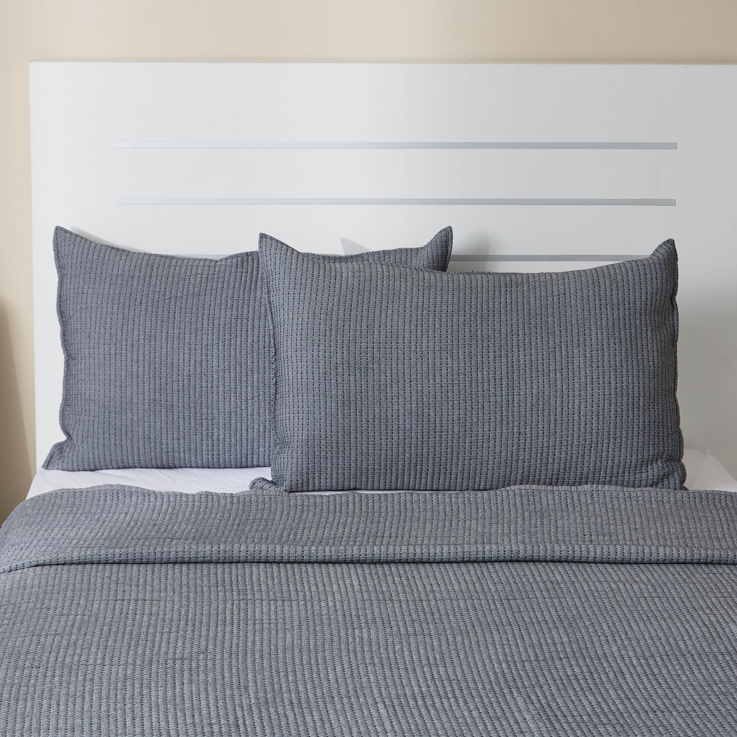 طقم لحاف مزدوج/ مفرش سرير جاكار 3 قطع من ماتيلاس- 180x260 سم-hbxdecorandfurnishings-bedding-bedspreadsandquilts-image-3