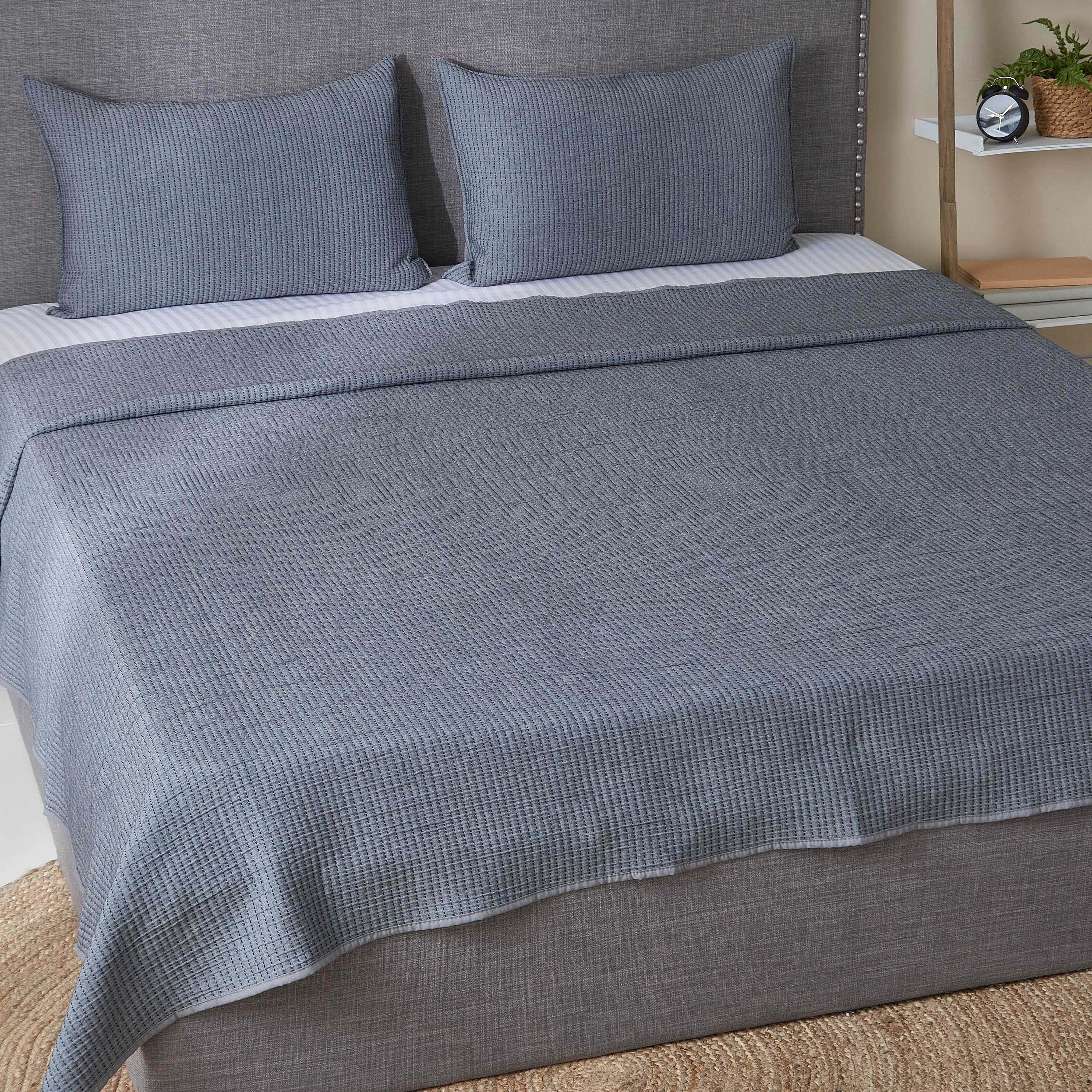 طقم مفروشات سرير كينج جاكار 3 قطع من ماتيلاس - 240x260 سم-hbxdecorandfurnishings-bedding-bedspreadsandquilts-image-2