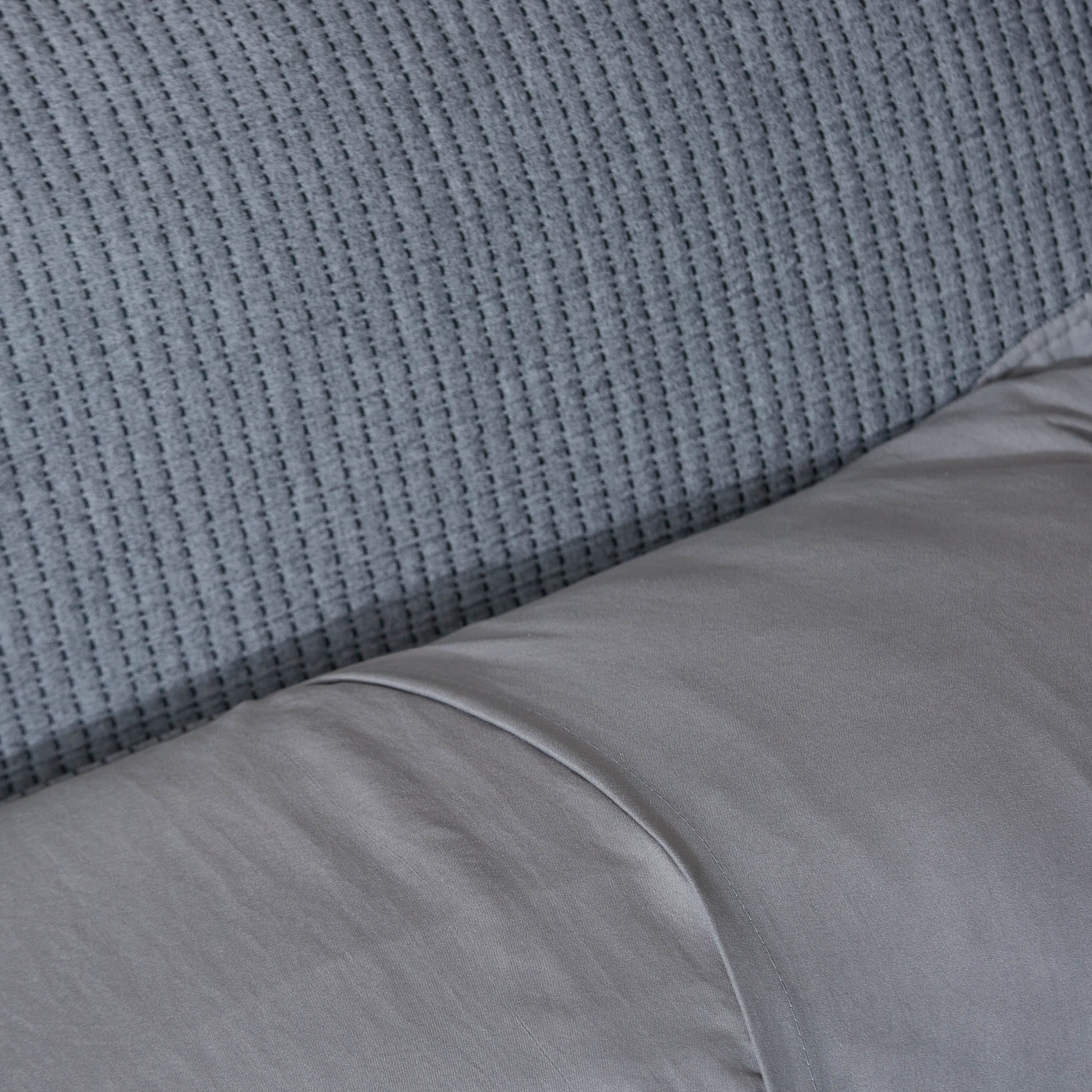 طقم مفروشات سرير كينج جاكار 3 قطع من ماتيلاس - 240x260 سم-hbxdecorandfurnishings-bedding-bedspreadsandquilts-image-4