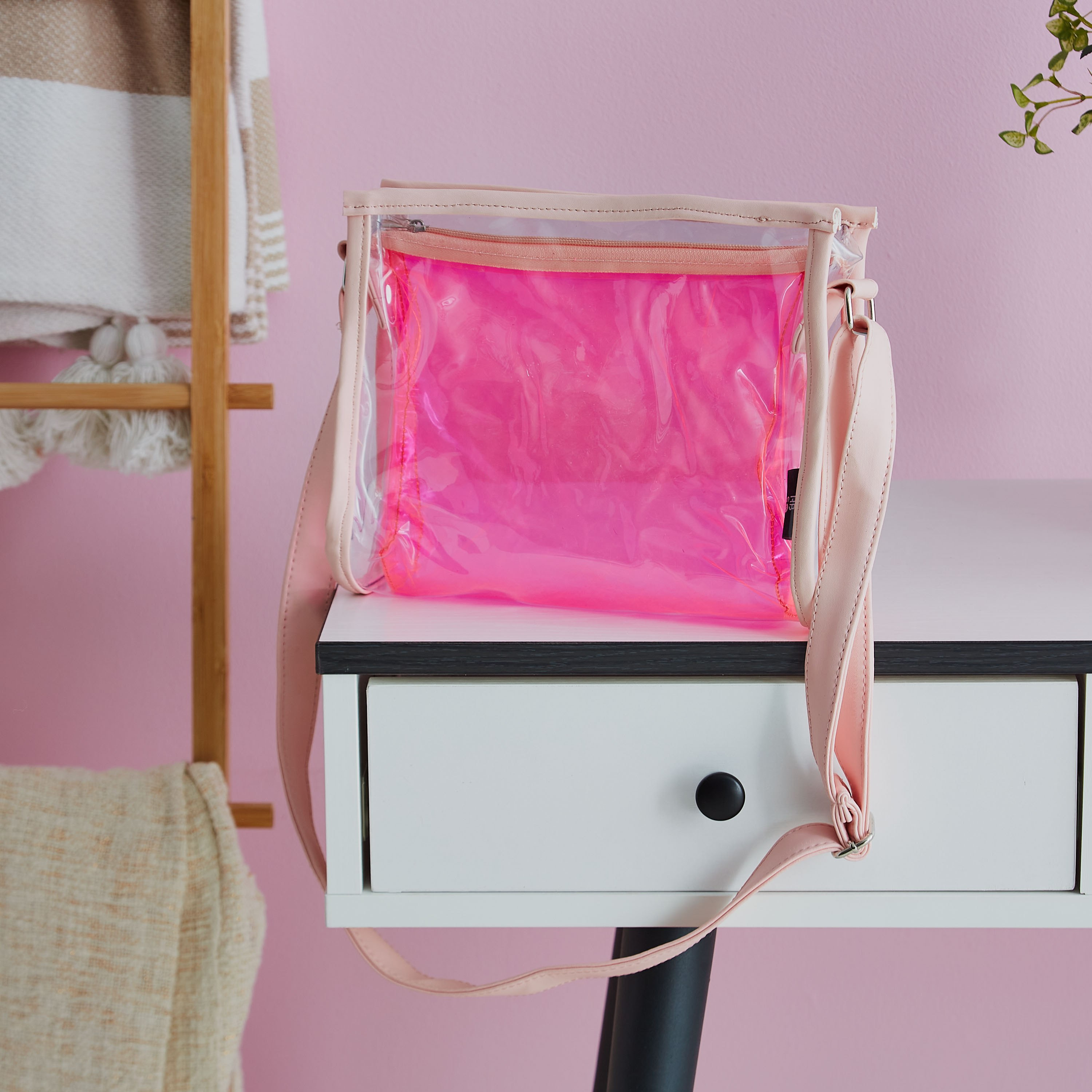 حقيبة كتف مزدوجة من أتش أس بي أو-hbxdecorandfurnishings-travelaccessories-bagsandbackpacks-image-1