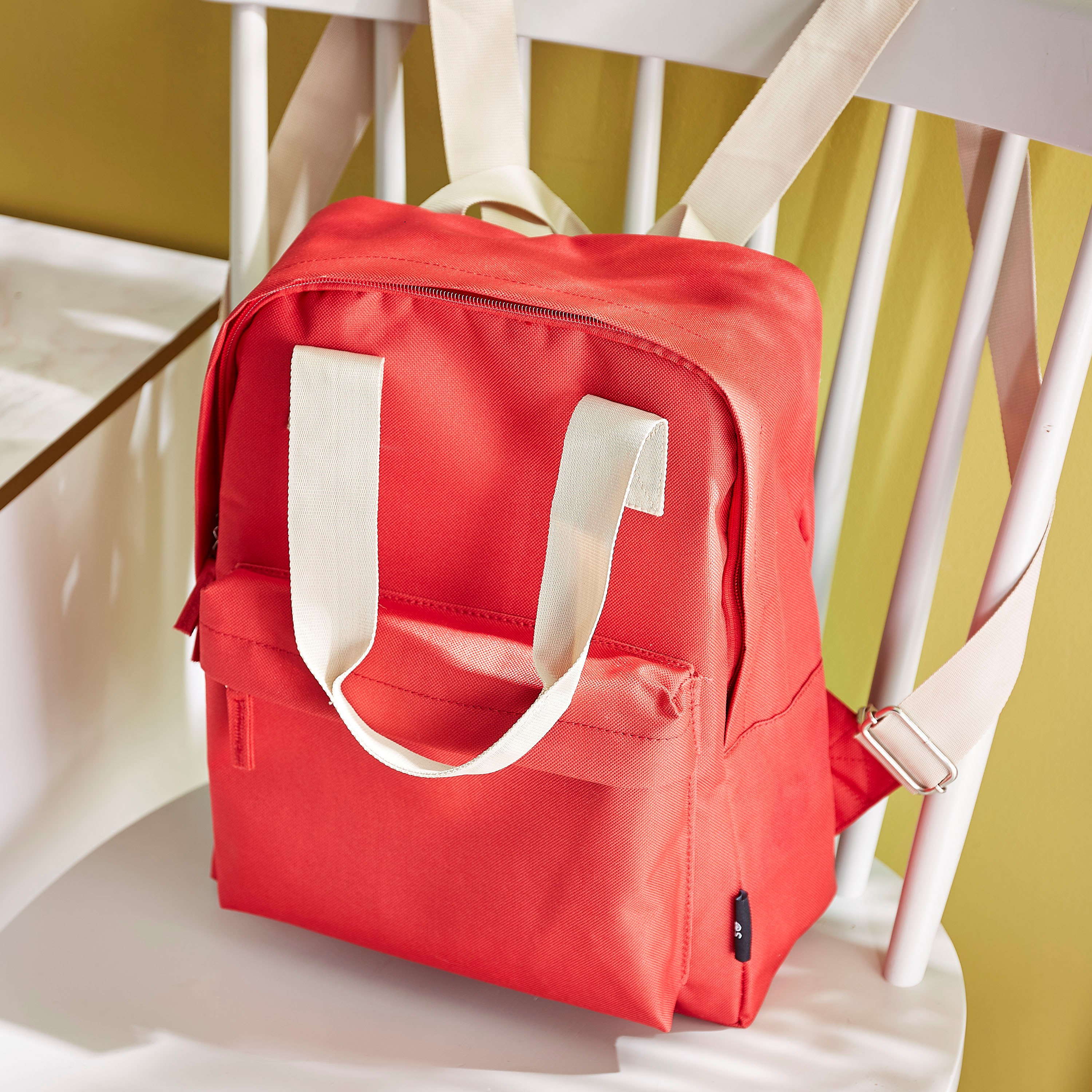 حقيبة من أتش بي أس أو-hbxdecorandfurnishings-travelaccessories-bagsandbackpacks-image-2