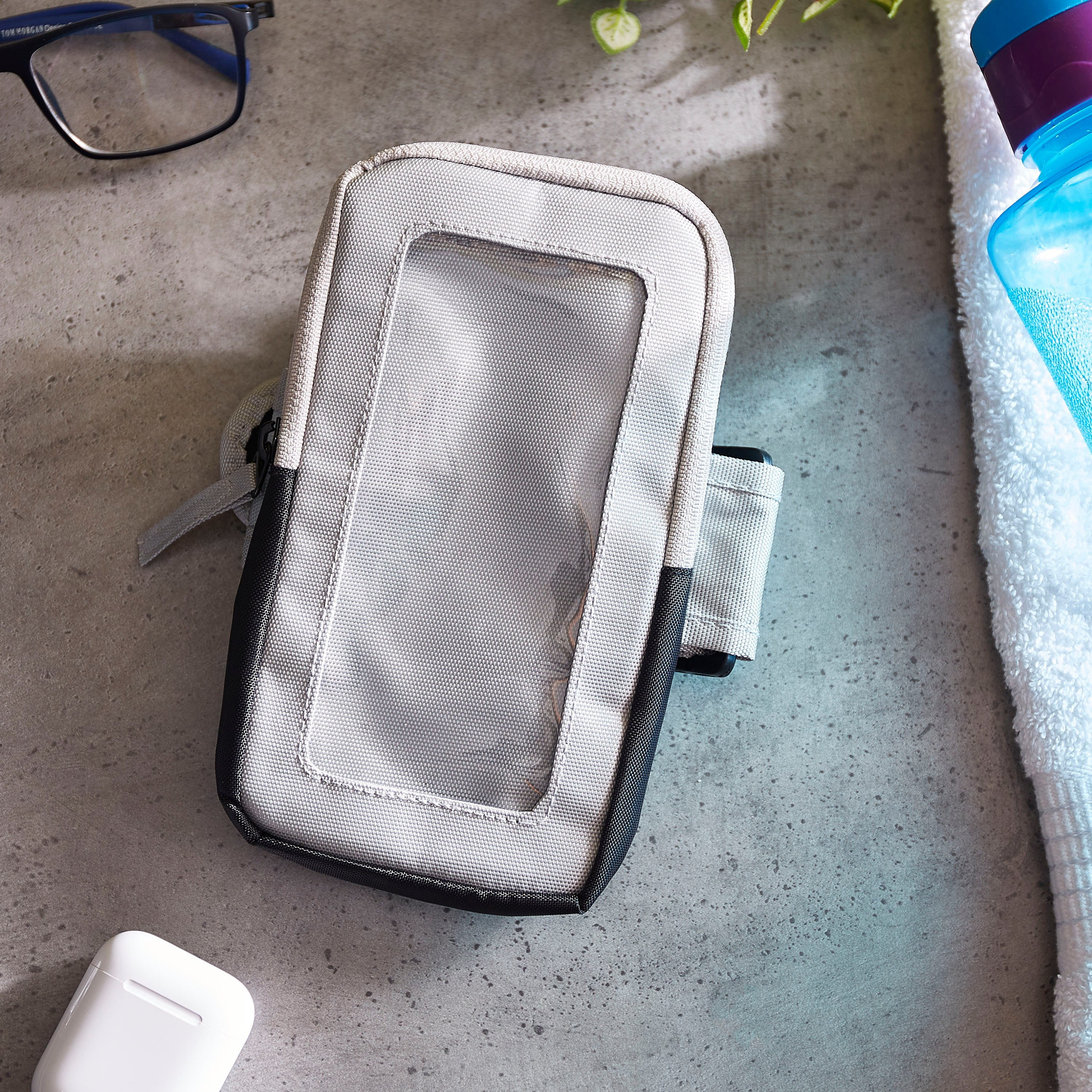 شنطة هاتف كتف رياضية كريج من أتش بي إس أو-hbxdecorandfurnishings-travelaccessories-bagsandbackpacks-image-2