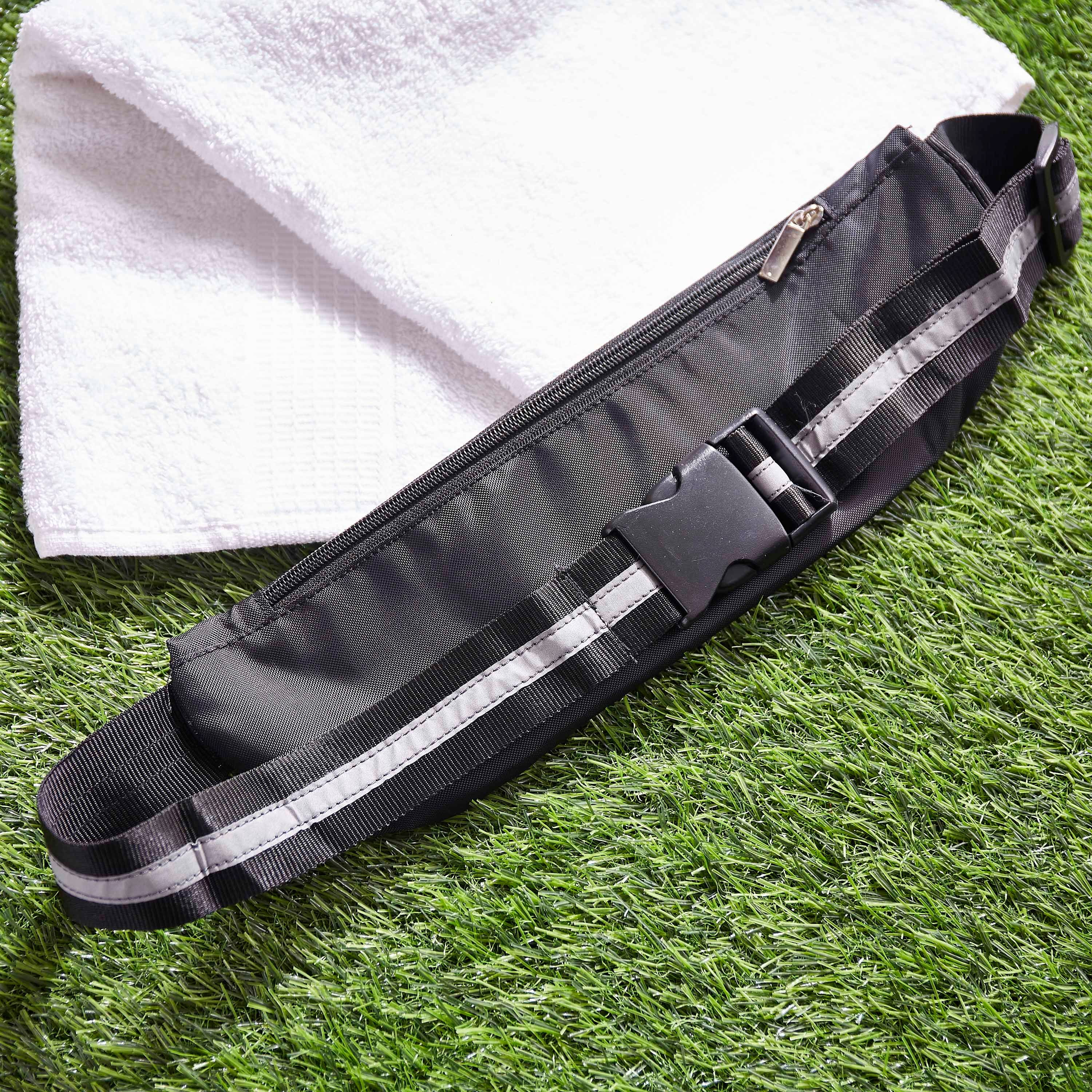 حقيبة ركض صغيرة مزودة بعاكس من أتش بي أس أو-hbxdecorandfurnishings-travelaccessories-bagsandbackpacks-image-3