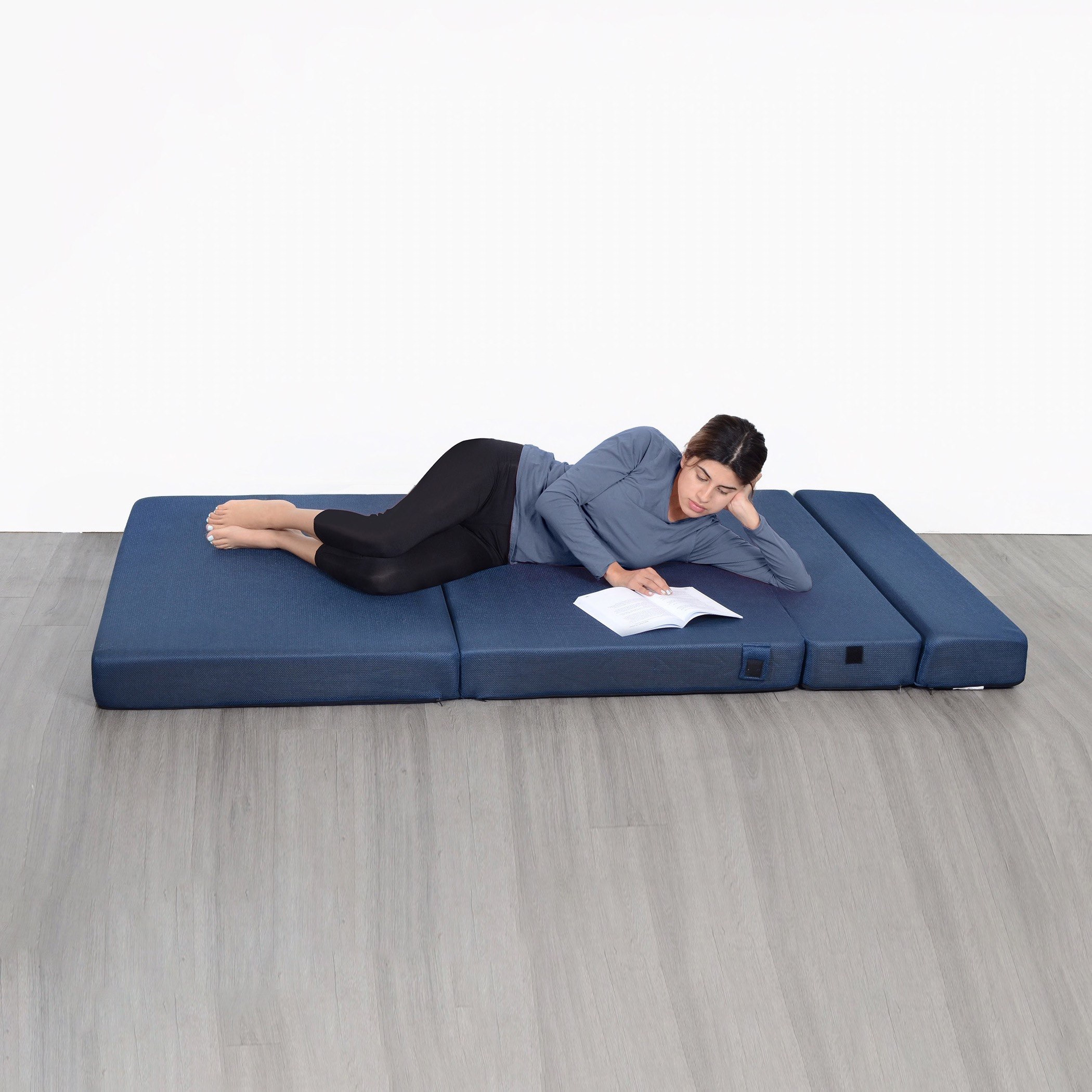 Fold up clearance foam bed