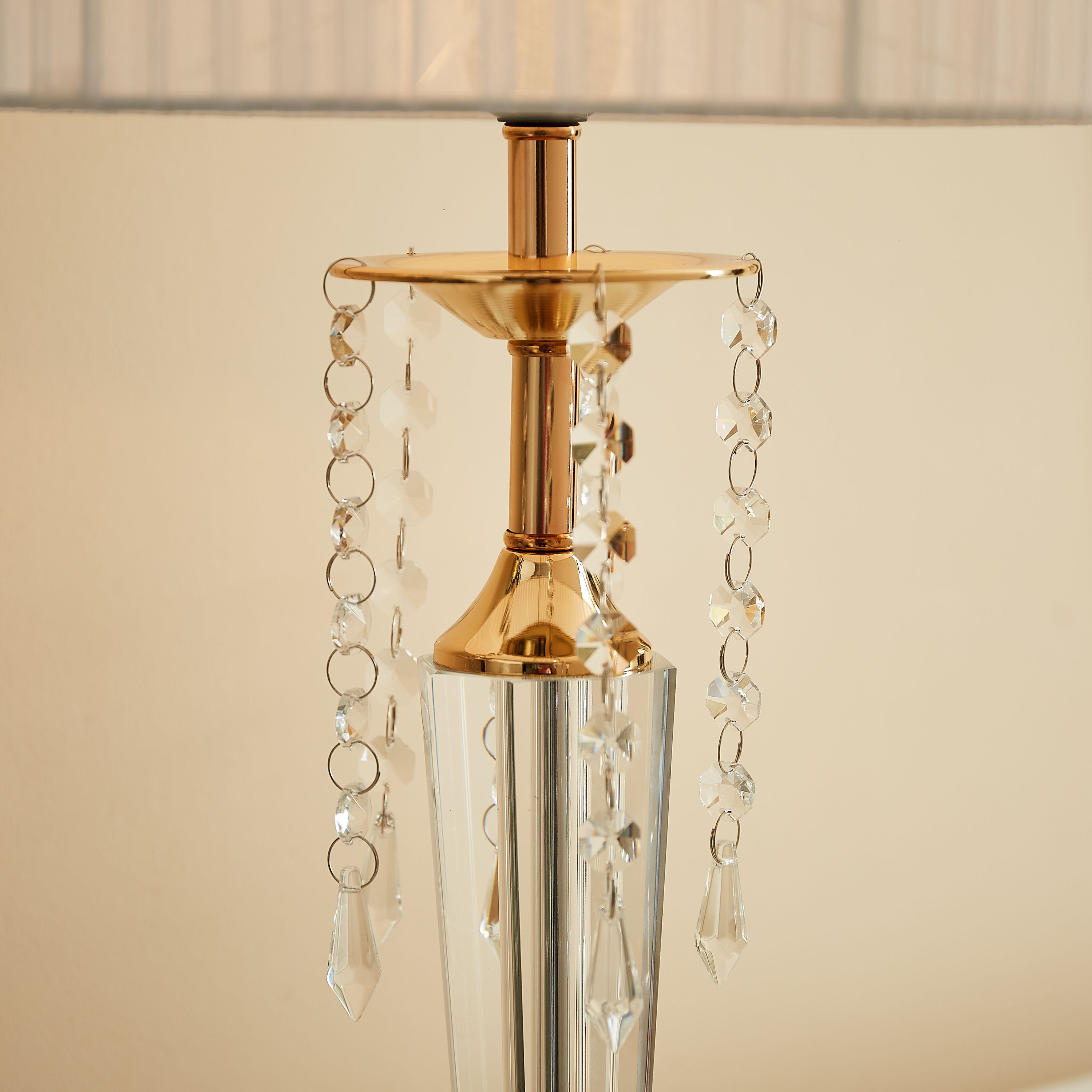 مصباح طاولة زجاج مع تعليقة كريستال مزخرفة من ستيلا - 28x58 سم-hbxlivingroom-lighting-tablelamps-image-3