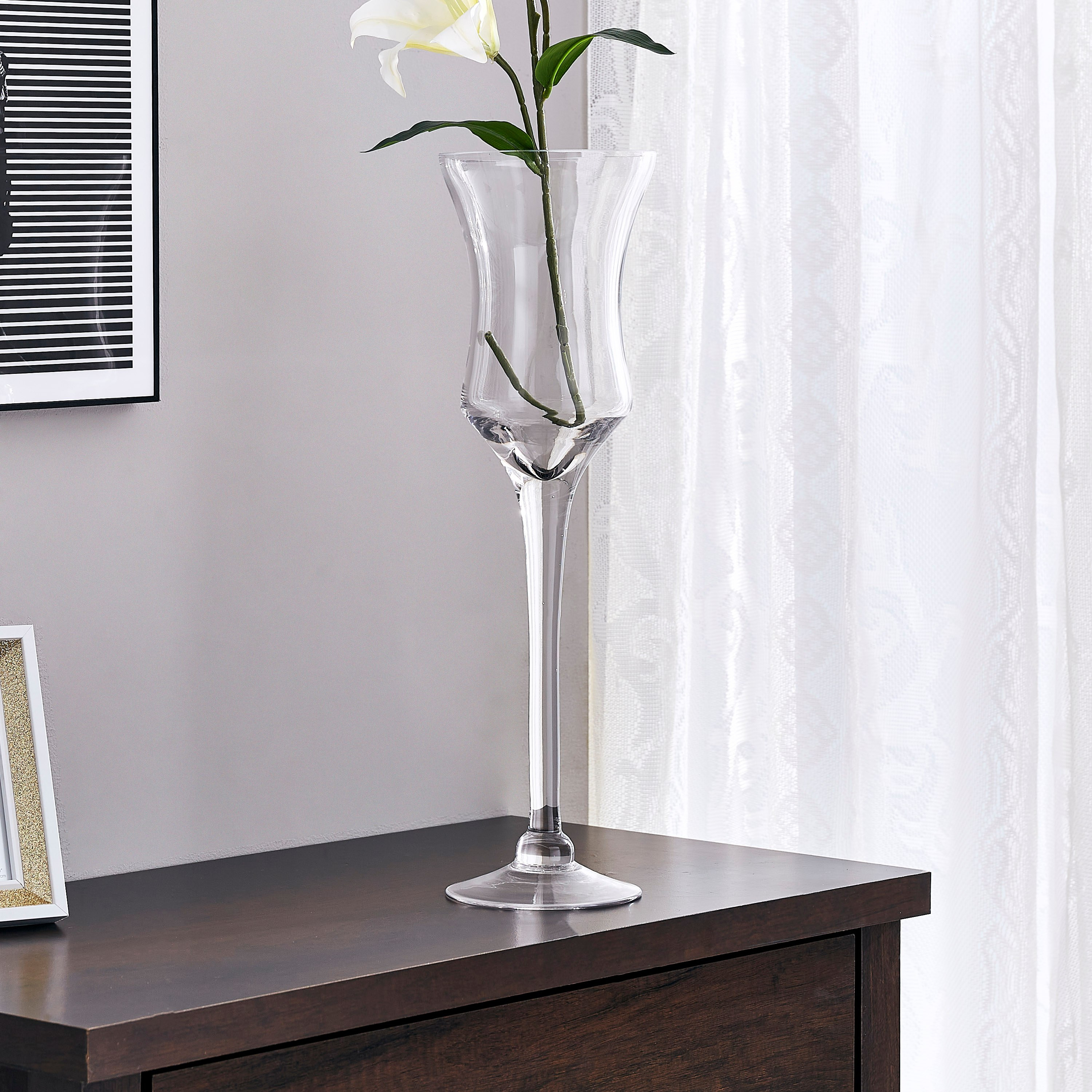 مزهرية زجاجيّة طويلة شفافة من أتلانتا - 14.5x14.5x50 سم-hbxbedroom-decorandaccessories-vases-image-1