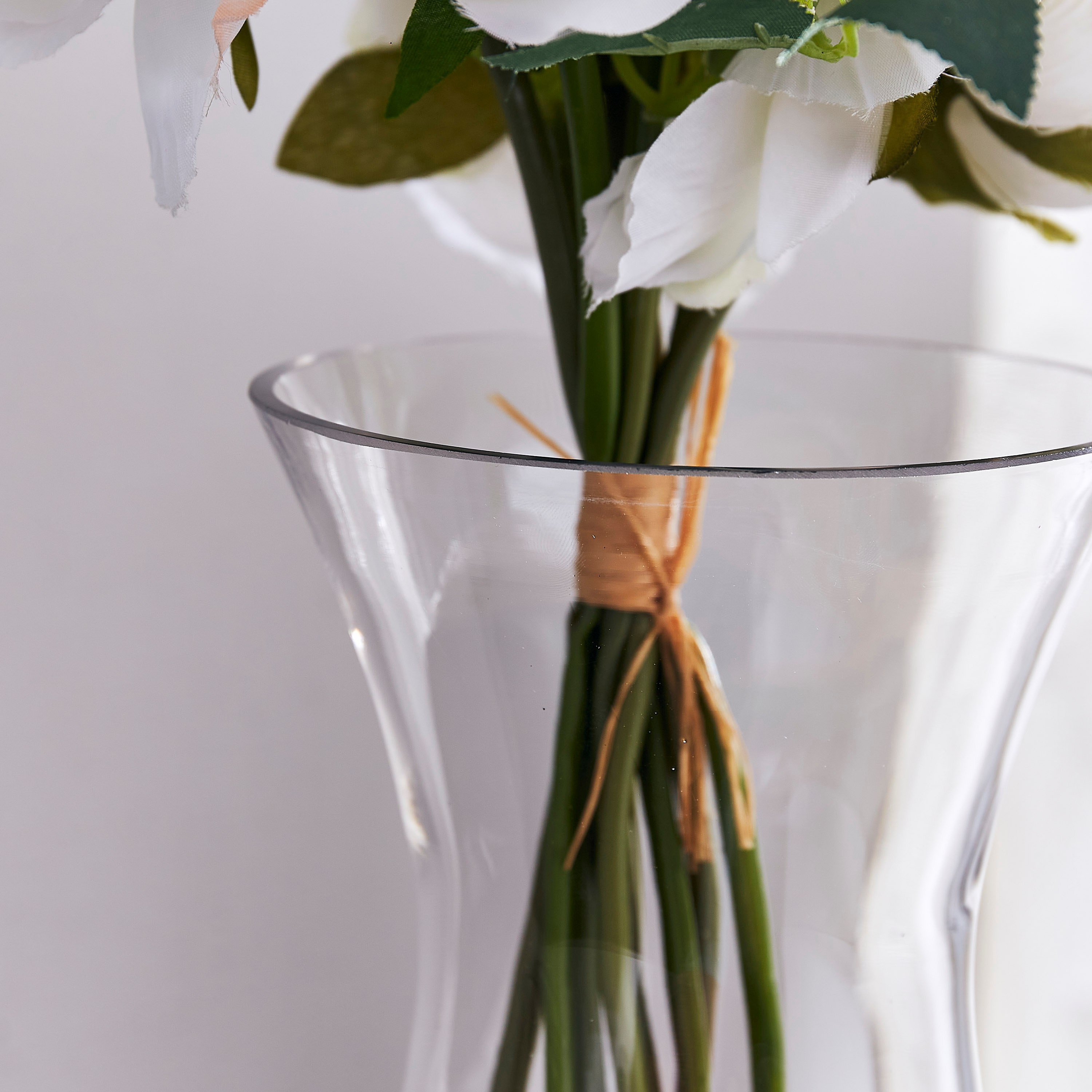 مزهرية هوريكين زجاج شفافة صغيرة من أتلانتا - 13x10x30 سم-hbxbedroom-decorandaccessories-vases-image-3