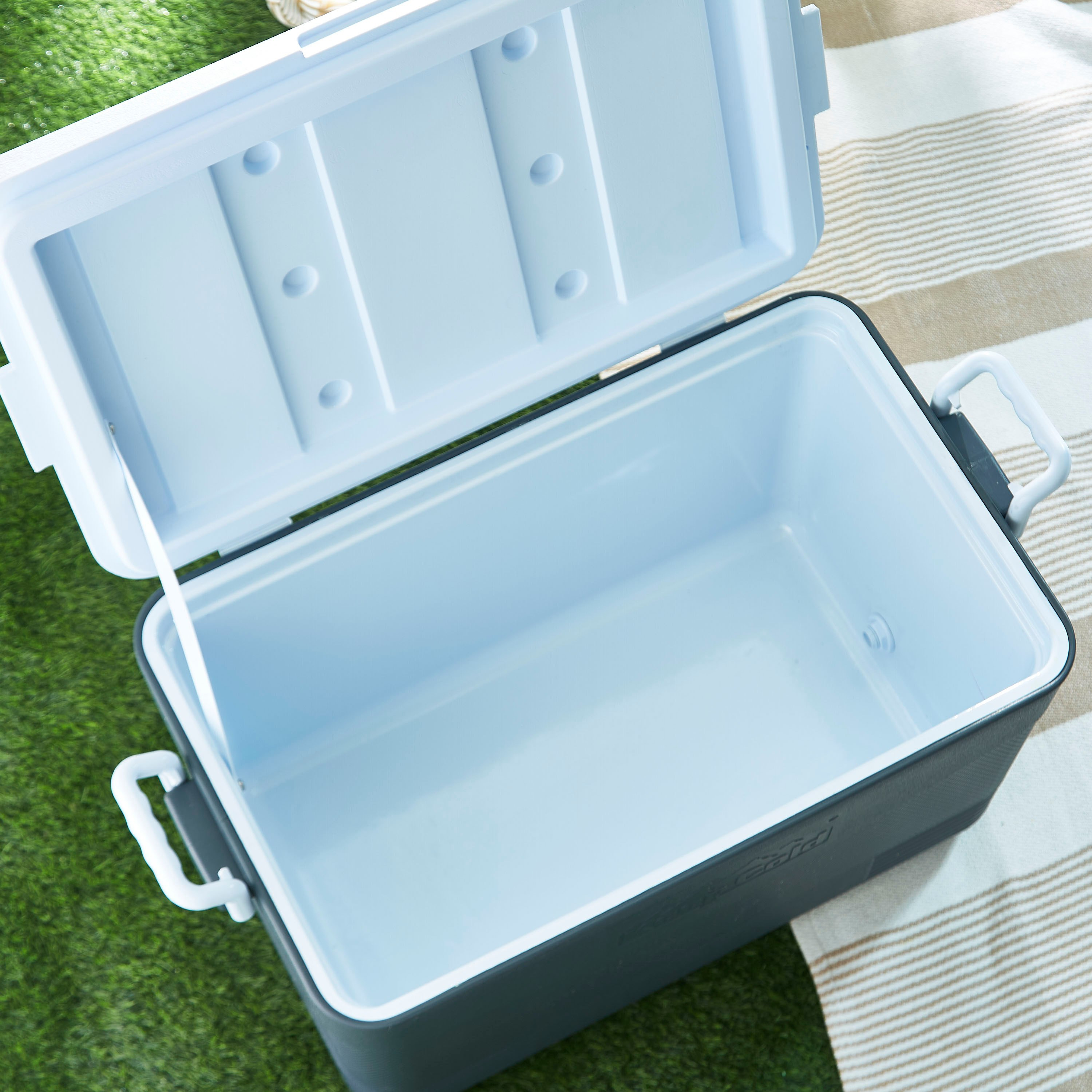 Keepcold Picnic Icebox - 60 L-hbxhomeware-hbxkitchen-image-2