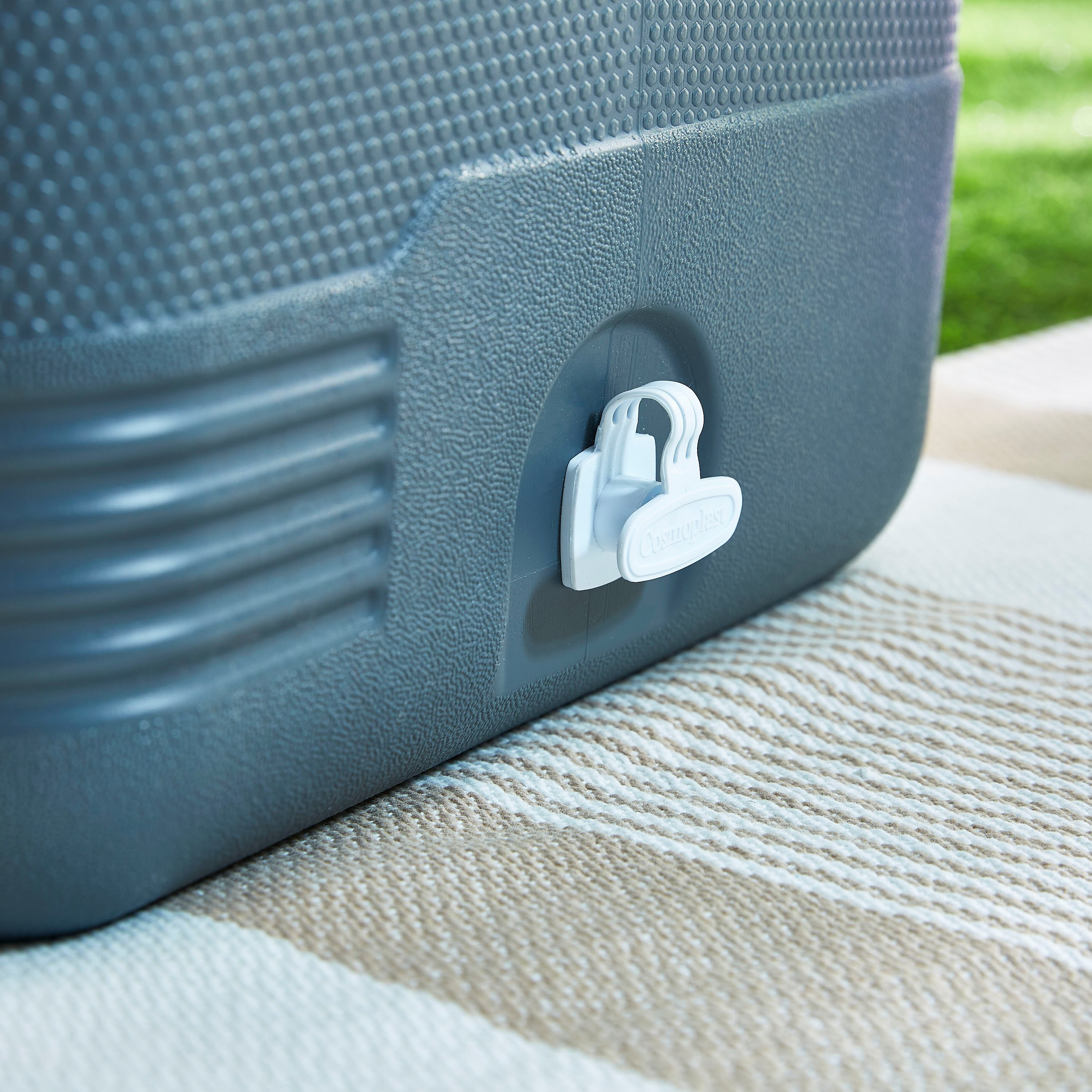 Keepcold Picnic Icebox - 60 L-hbxhomeware-hbxkitchen-image-3