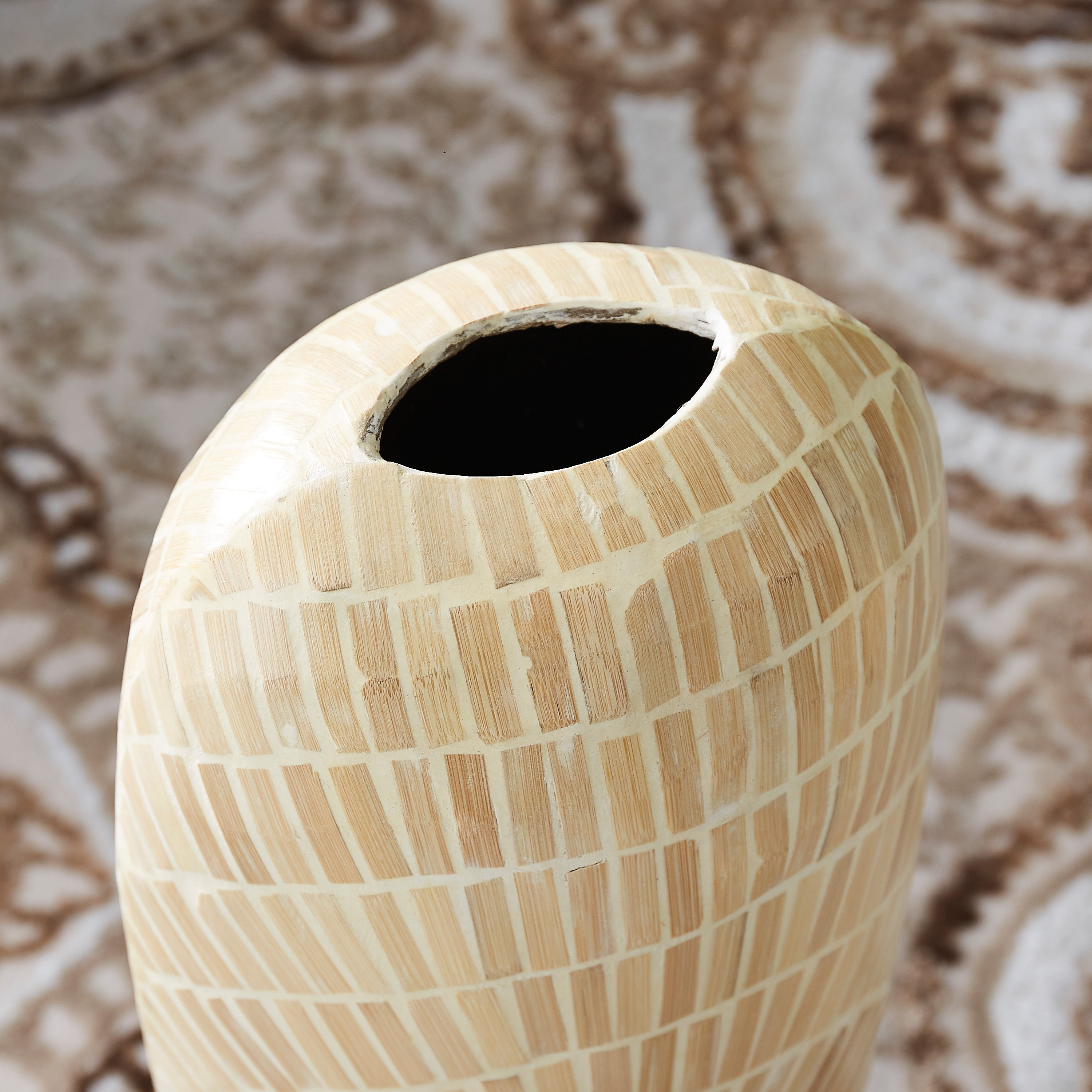 مزهرية بيضاوية طويلة من الخيزران من إزرا كابيز - 26x16x62 سم-hbxbedroom-decorandaccessories-vases-image-2