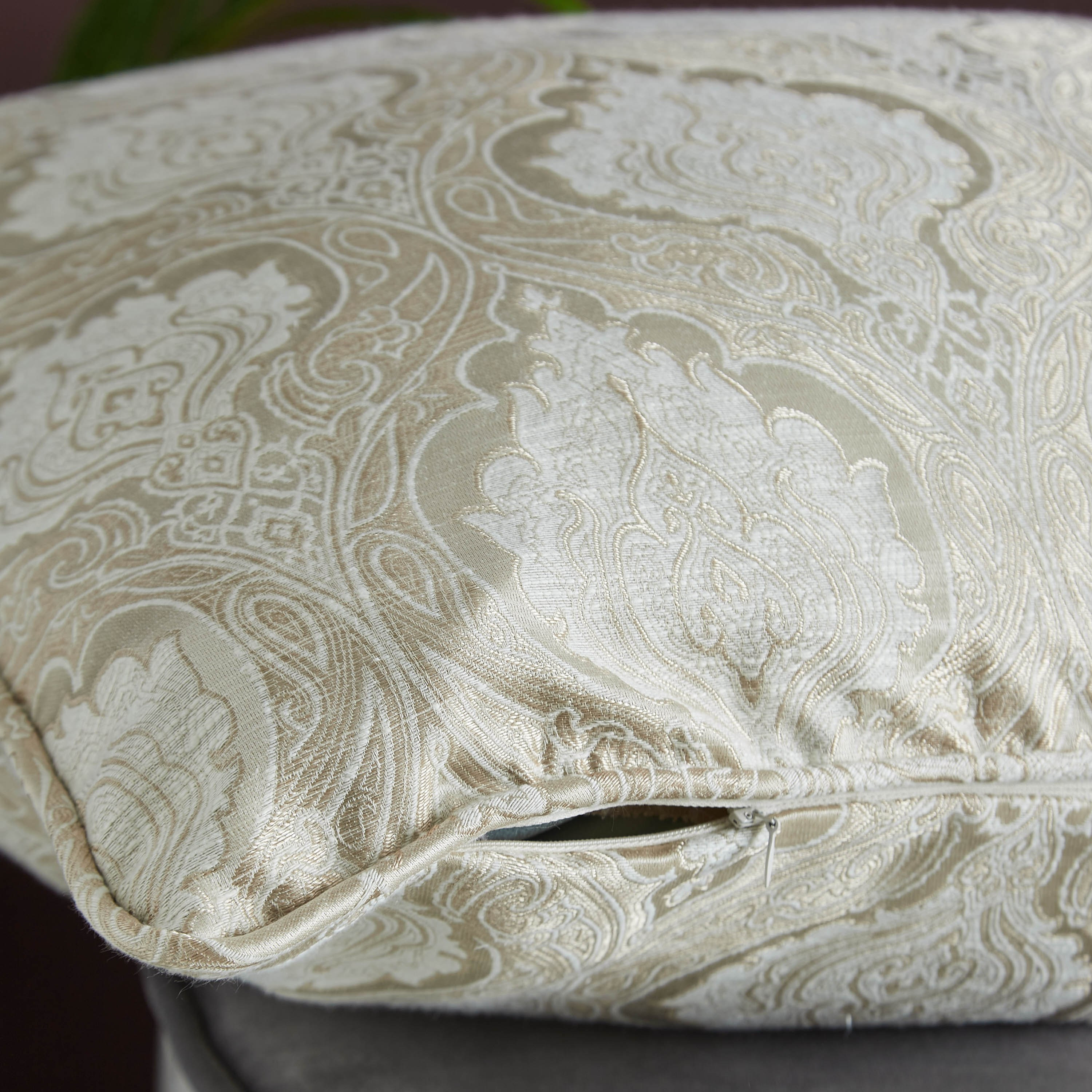 غطاء وسادة جاكار داماسك من ريجنسي - 65x65 سم-PROMO_HB_AE_B1G1_250925-image-3