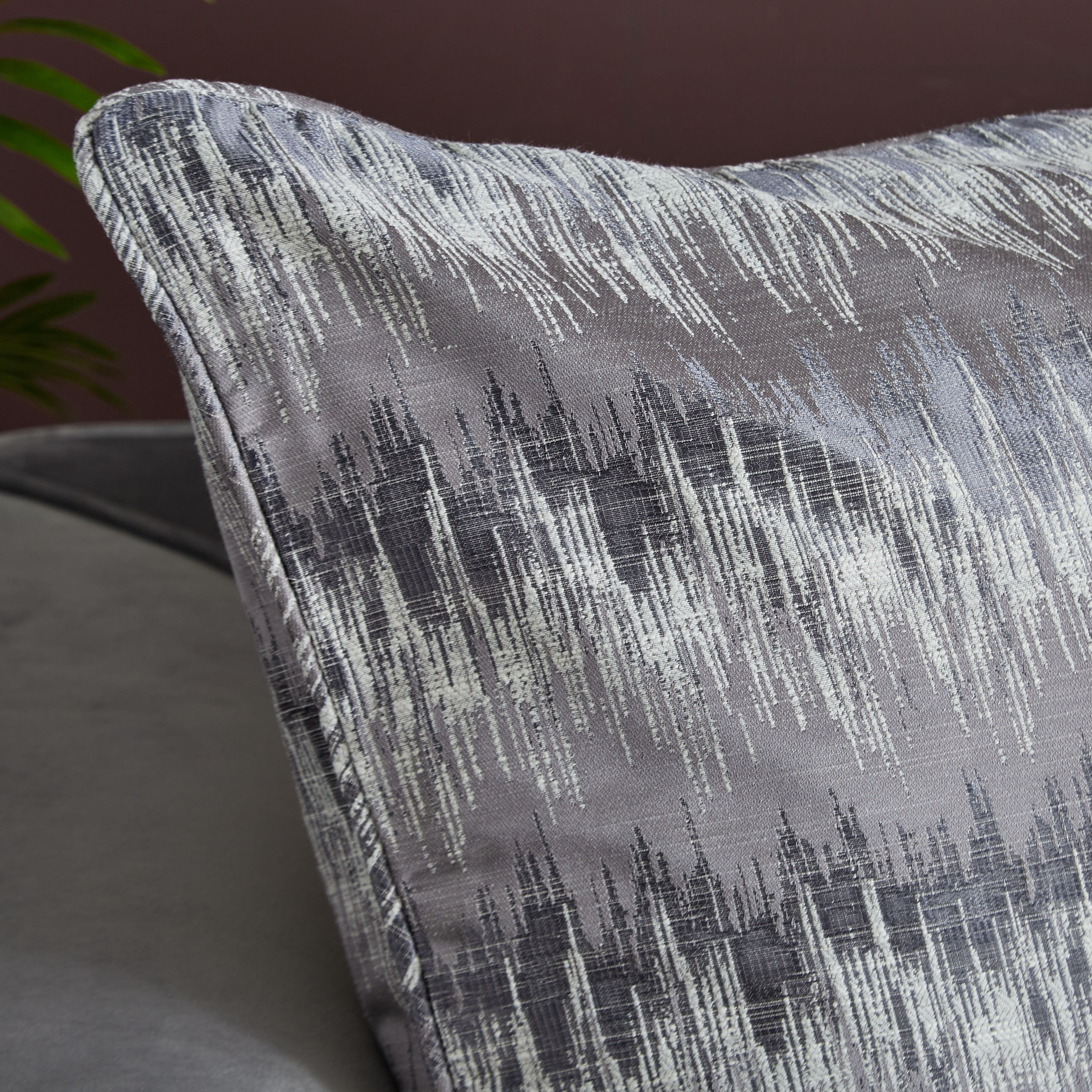 غطاء وسادة جاكار بارز الملمس من ريجنسي - 65x65 سم-hbxhomeware-cushionsandcovers-cushioncovers-image-2