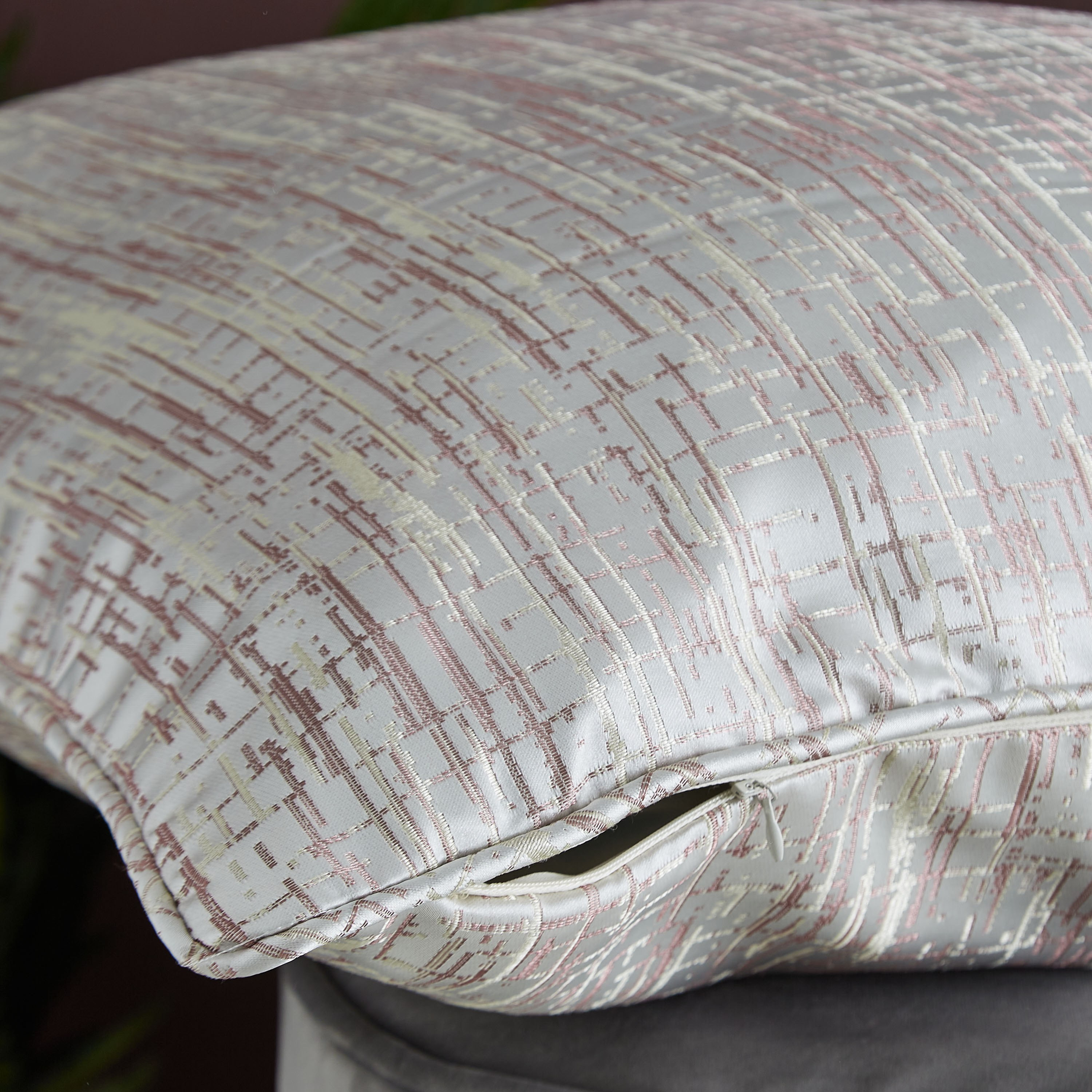 غطاء وسادة جاكار بارز الملمس من جاكسون - 65x65 سم-hbxhomeware-cushionsandcovers-cushioncovers-image-4