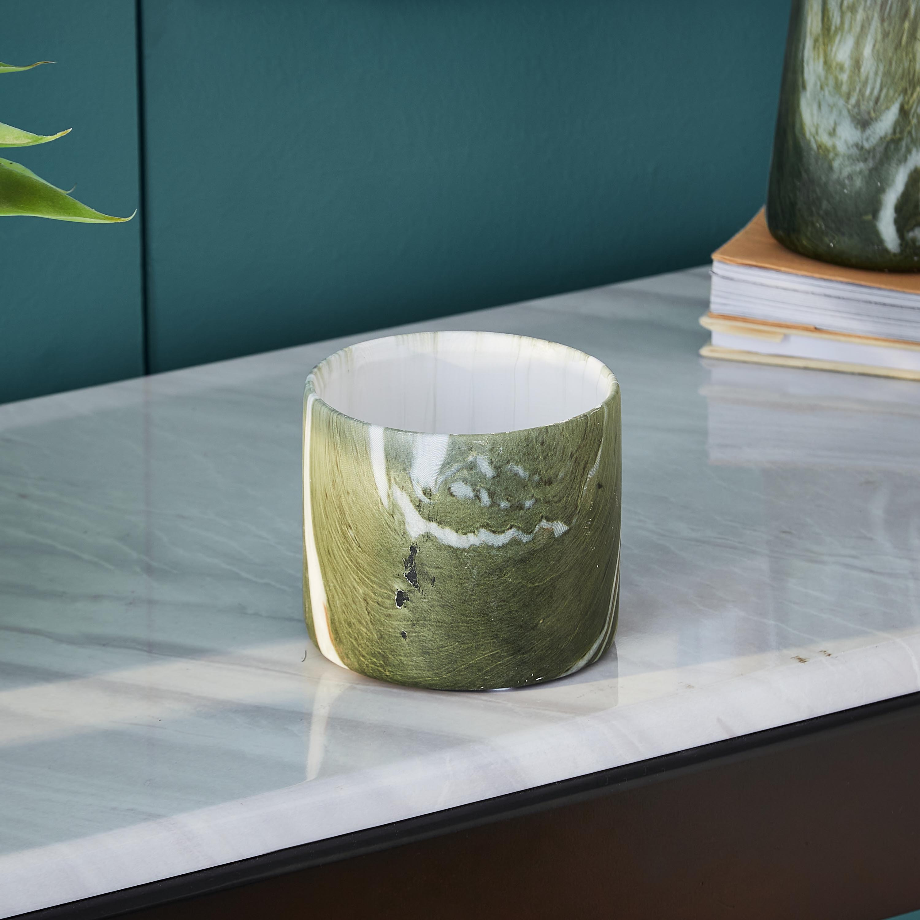 Elite Dolomite Garden Pot-hbxdecorandfurnishings-homeaccessories-artificialflowersandplants-image-2