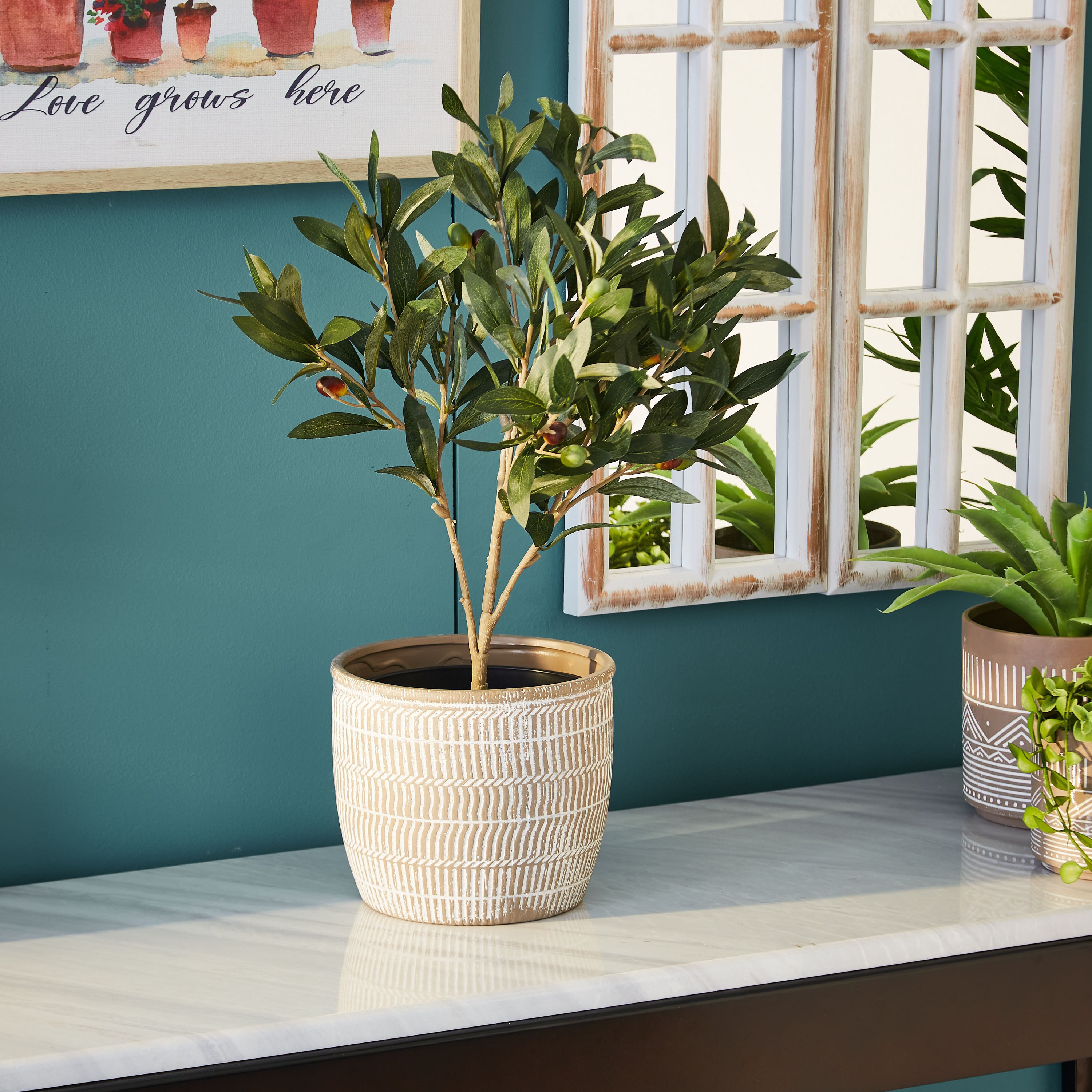 إصيص حديقة دولميت بتصميم ألماس من ميزون-hbxdecorandfurnishings-homeaccessories-artificialflowersandplants-image-1