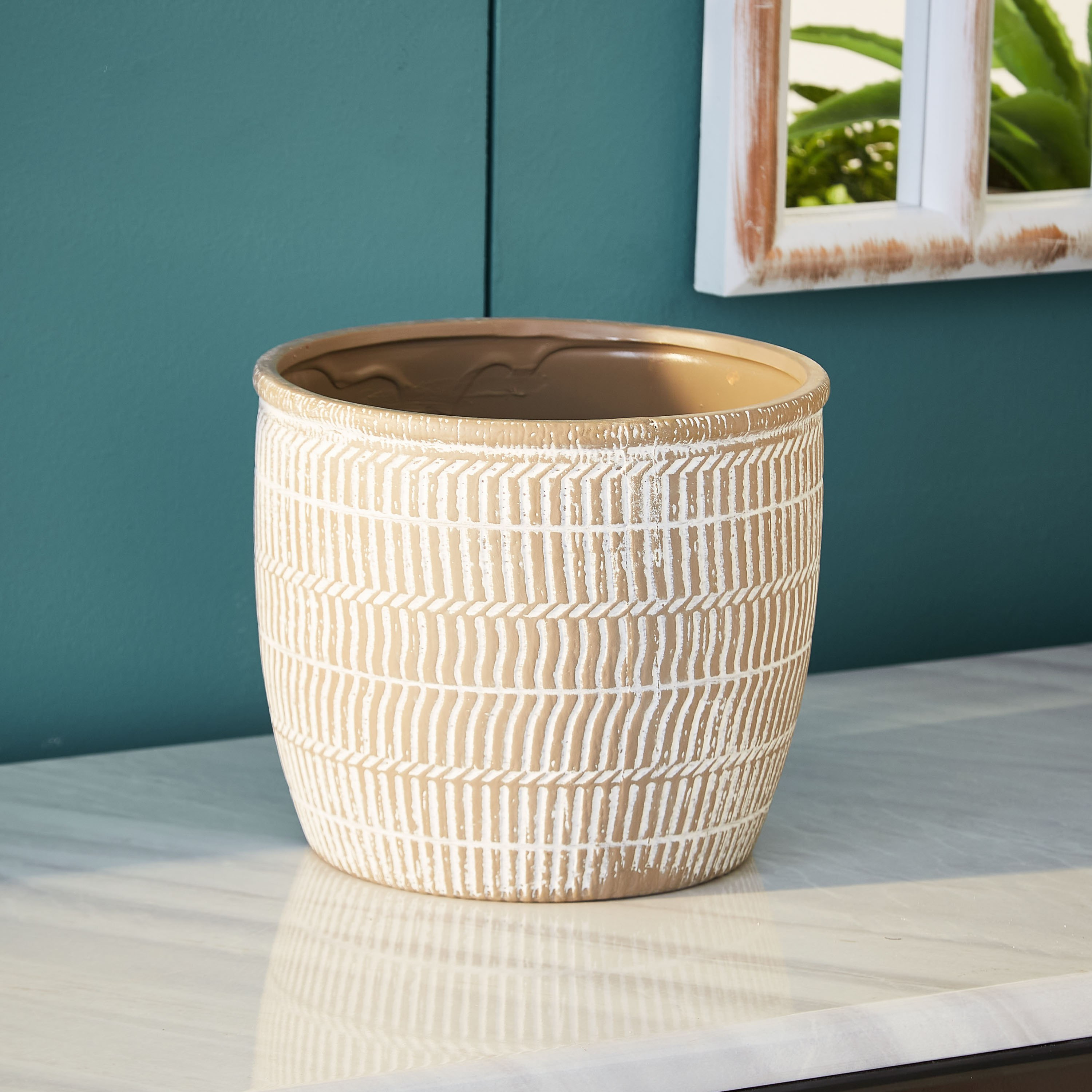 إصيص حديقة دولميت بتصميم ألماس من ميزون-hbxdecorandfurnishings-homeaccessories-artificialflowersandplants-image-2